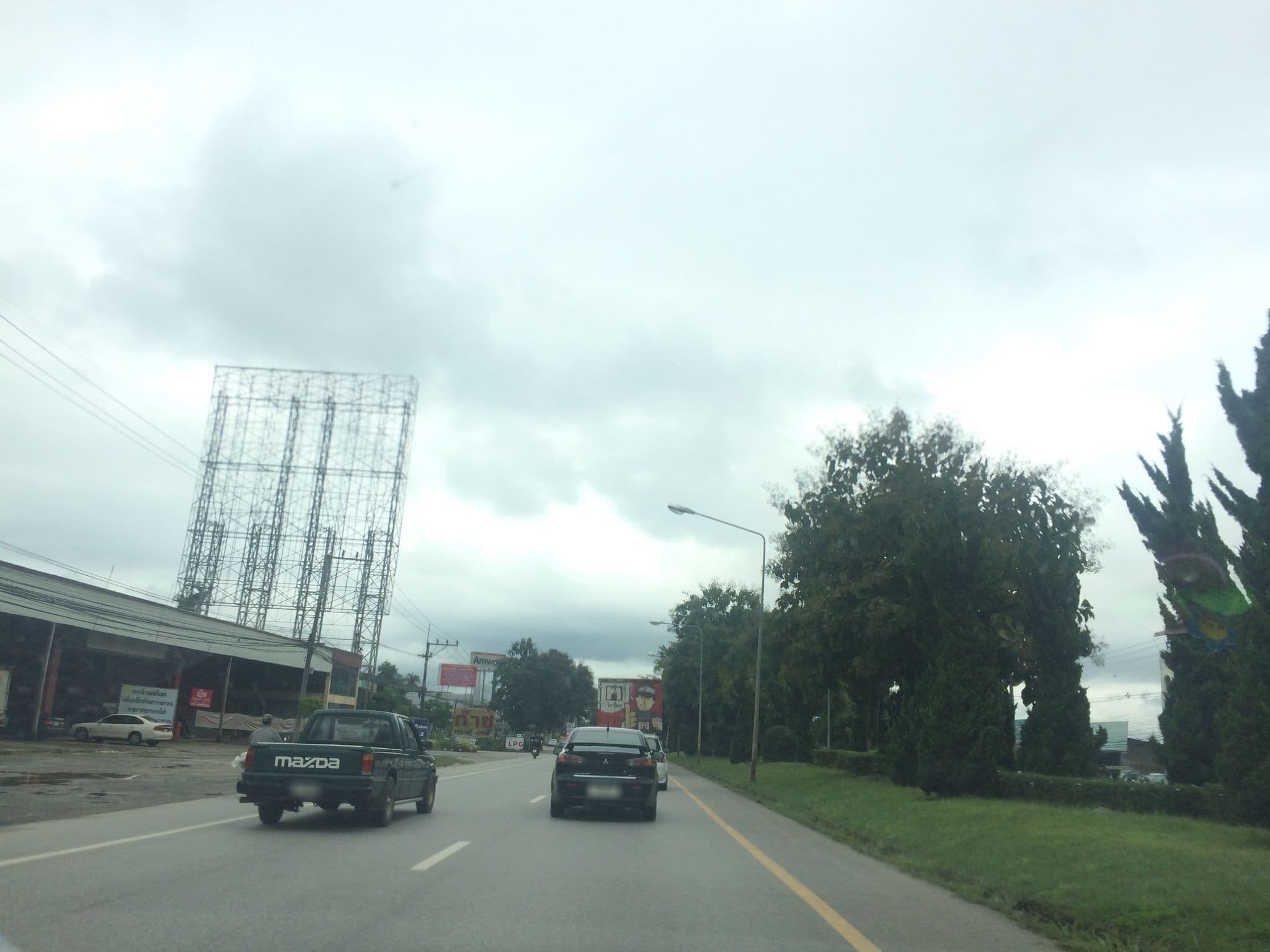 Street view near One Budget Hotel - Chiangrai Phahonyothin, Chiang Rai — © prasert (CC BY-SA · Mapillary)