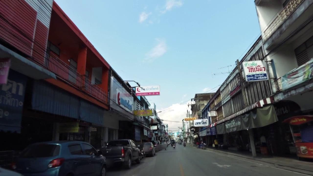 Street view near BaanRubAroon, Chiang Rai — © toffy (CC BY-SA · Mapillary)