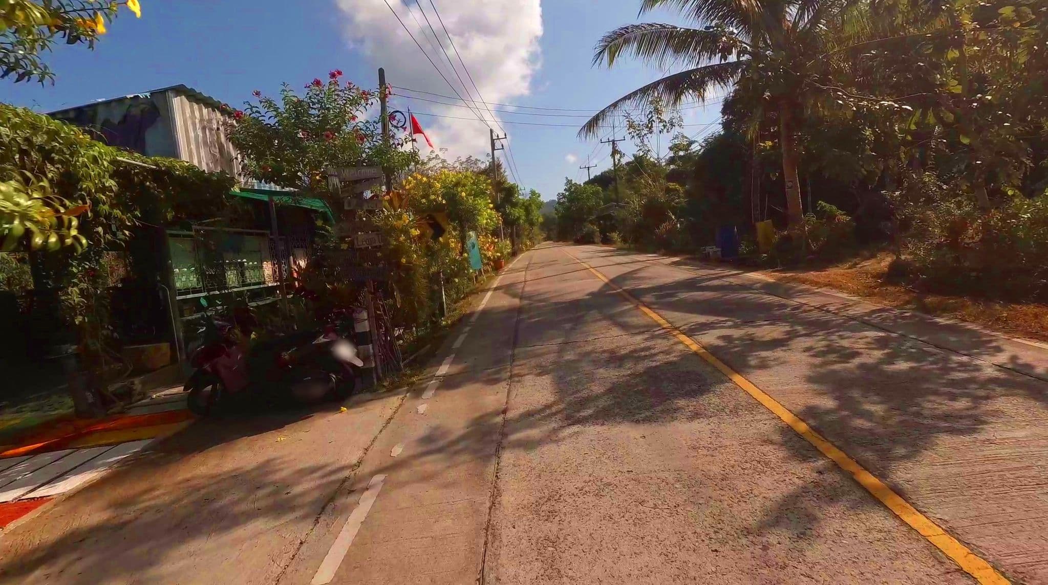Street view near Wooden Hut, Ko Kood — © freddouhelk (CC BY-SA · Mapillary)