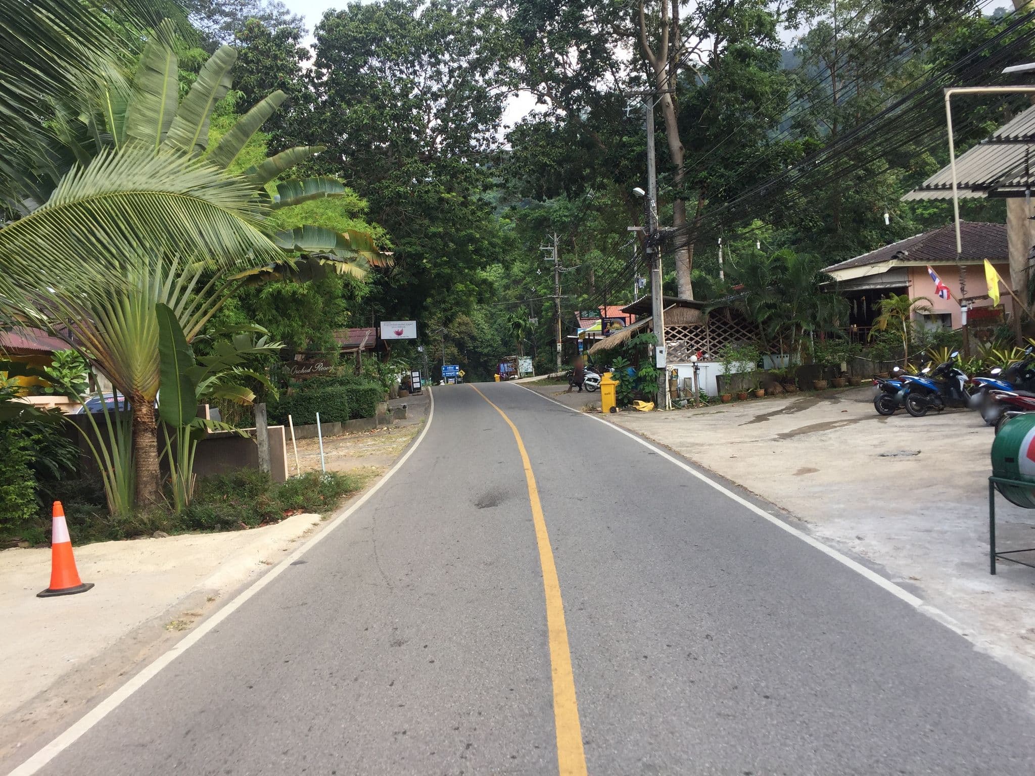 Street view near Orchid Resort 'n Spa, Ko Chang — © eme (CC BY-SA · Mapillary)