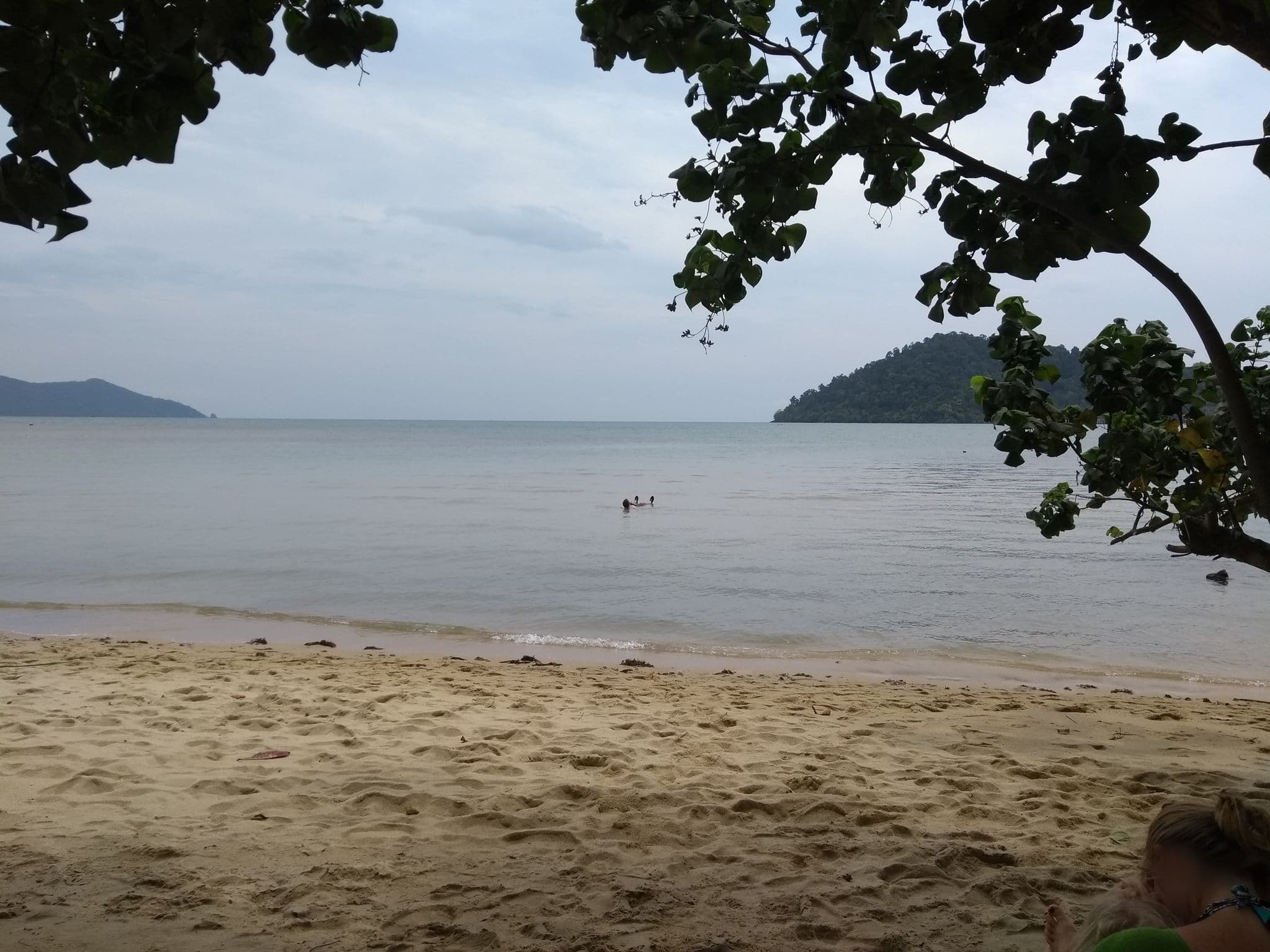 Street view near Klong Kloi Cottage, Ko Chang Tai — © captainkoons (CC BY-SA · Mapillary)