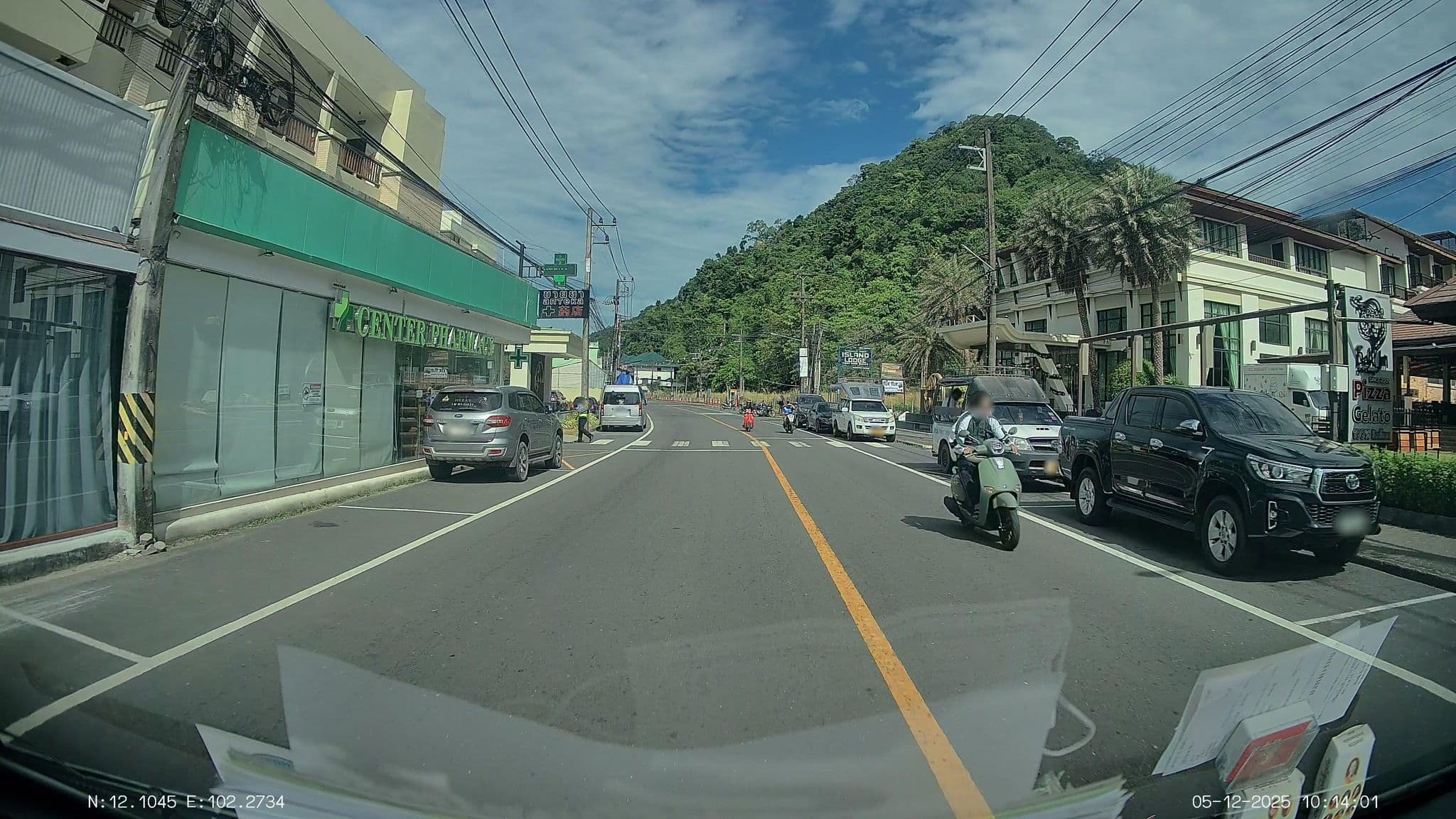Street view near Kacha Resort & Spa, Ko Chang — © ThailandCambodia (CC BY-SA · Mapillary)