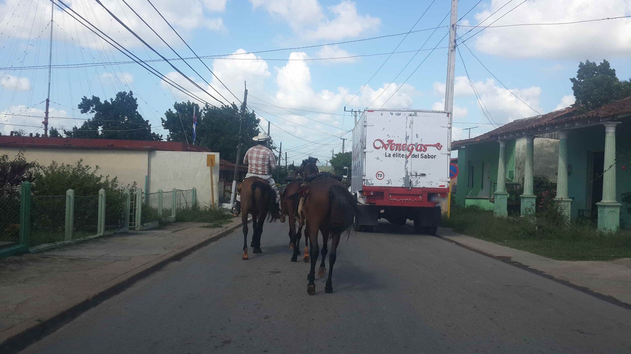 Street view near Casa Lucien de Las Nieves, Viñales — © redmapper (CC BY-SA · Mapillary)