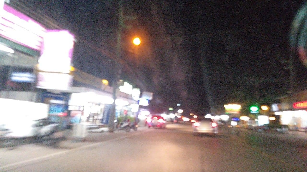 Street view near Luxury boutique, Ko Chang — © ozflor (CC BY-SA · Mapillary)