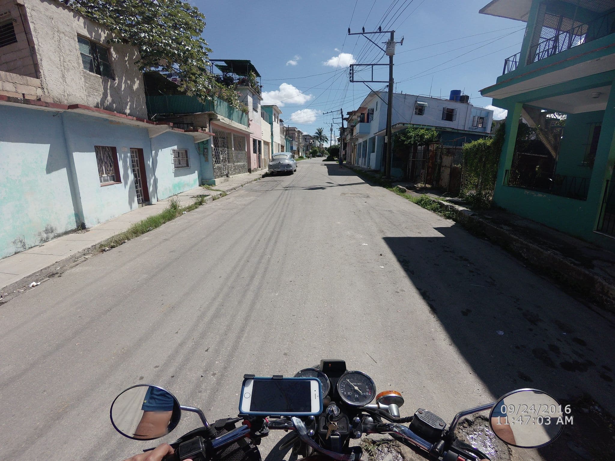 Street view near Yanara House, La Habana Vieja