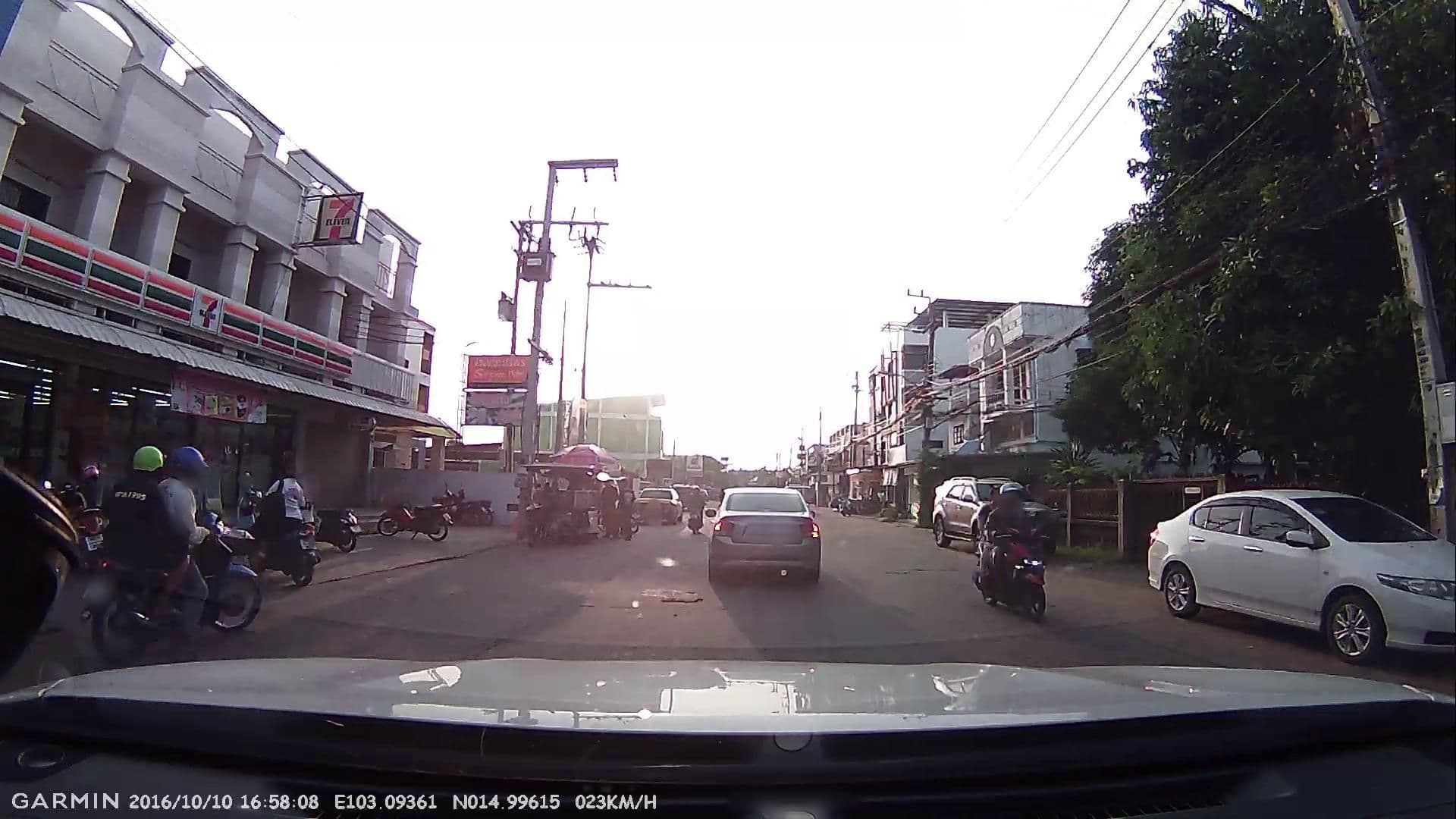 Street view near Siriporn Hotel, Buri Ram — © poramet (CC BY-SA · Mapillary)