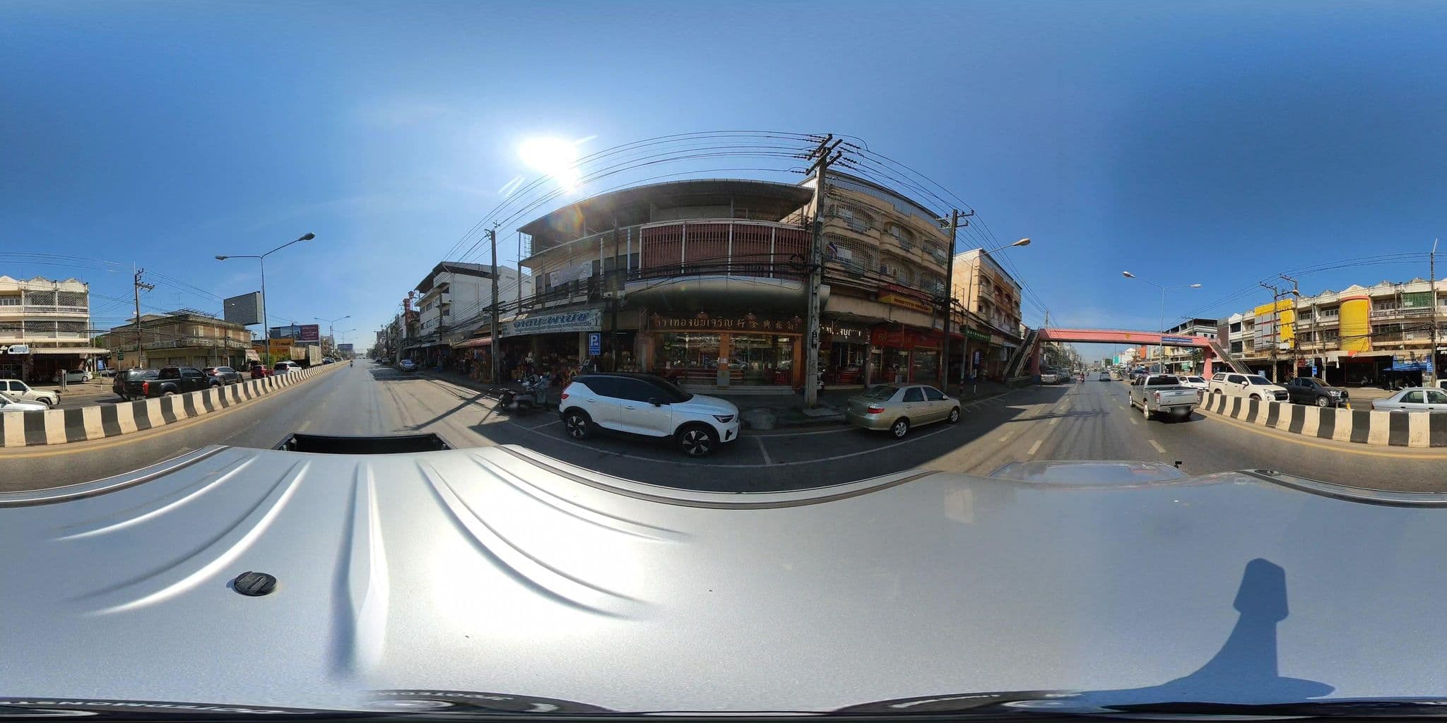 Street view near Charoen Botanical Garden Resort Hotel, Udon Thani — © ThailandCambodia (CC BY-SA · Mapillary)