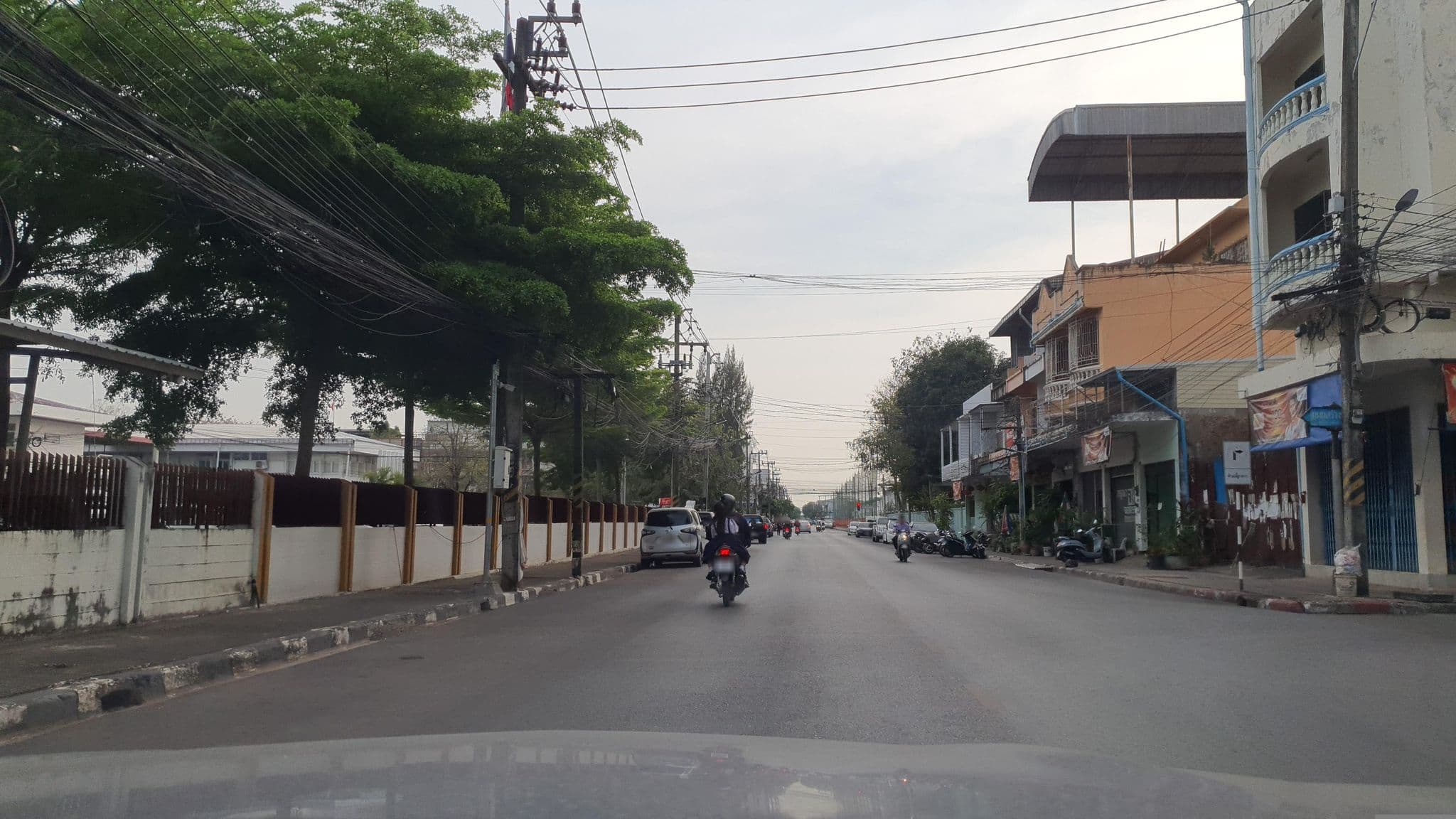 Street view near วีระญาแมนชั่น, Udon Thani — © jrcarlsen (CC BY-SA · Mapillary)
