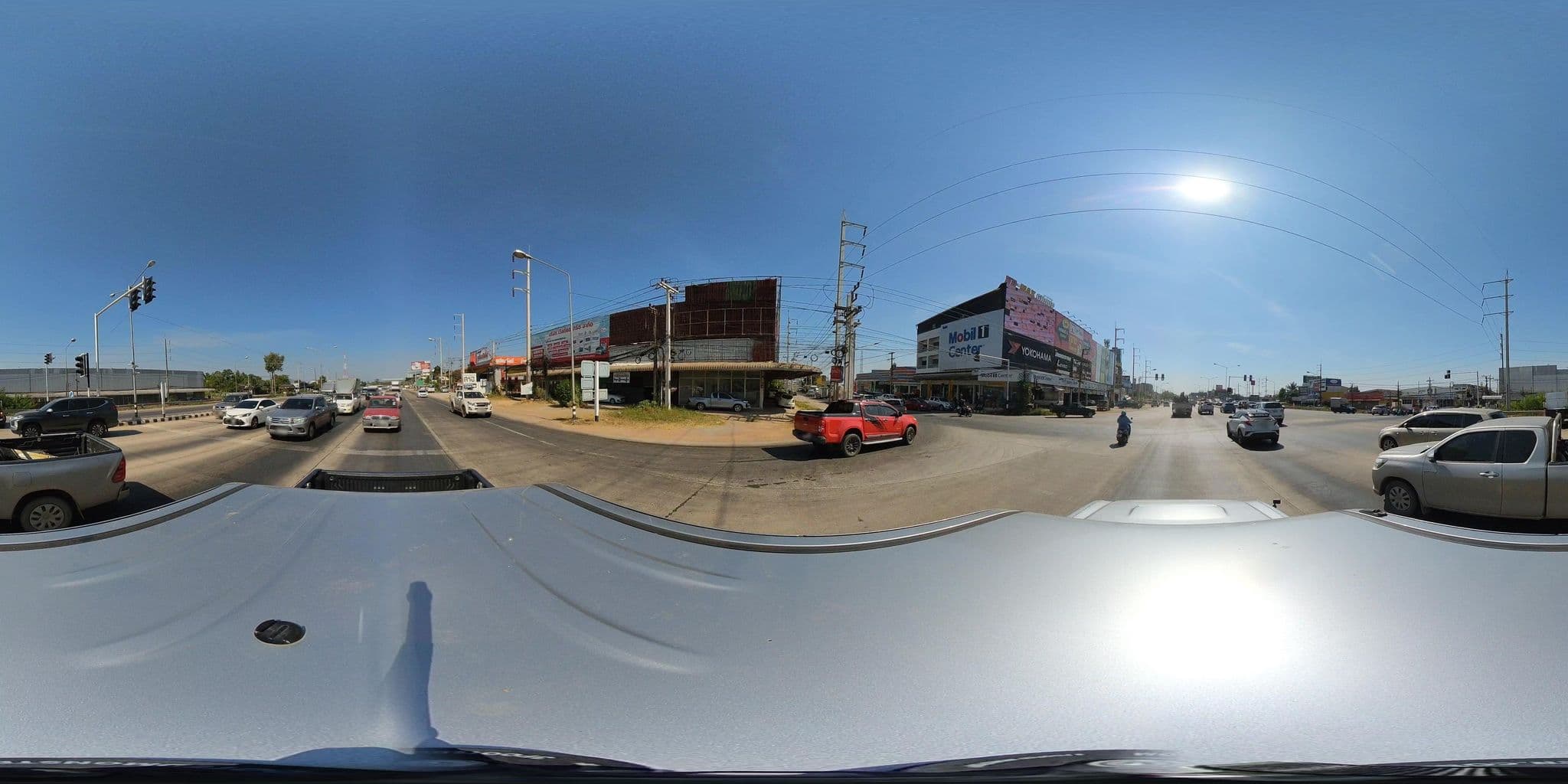 Street view near โรงแรมเจริญโฮเทล, Udon Thani — © ThailandCambodia (CC BY-SA · Mapillary)