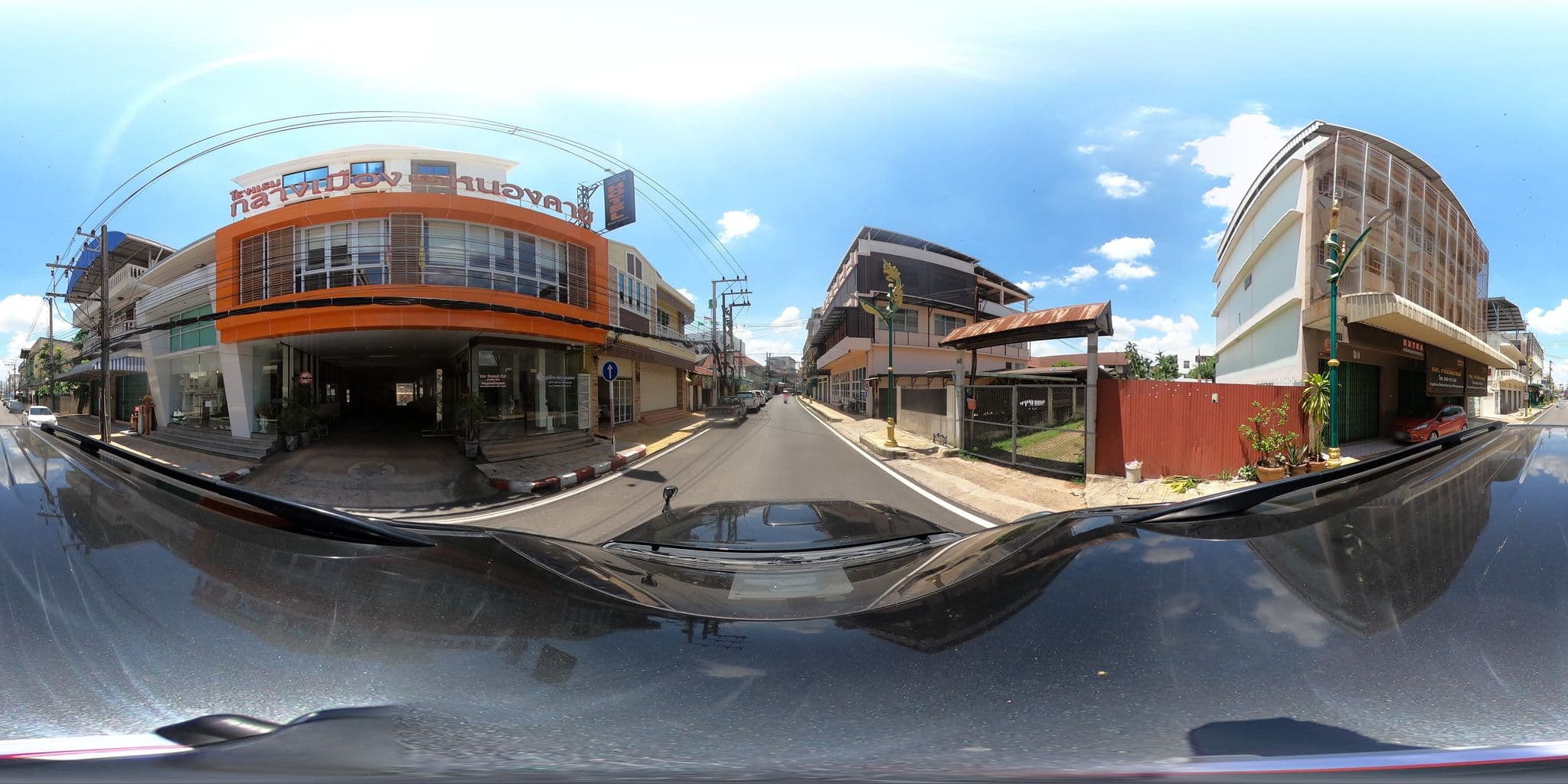 Street view near โรงแรมหวน-ลาย, Nong Khai — © nuttawutbunta (CC BY-SA · Mapillary)