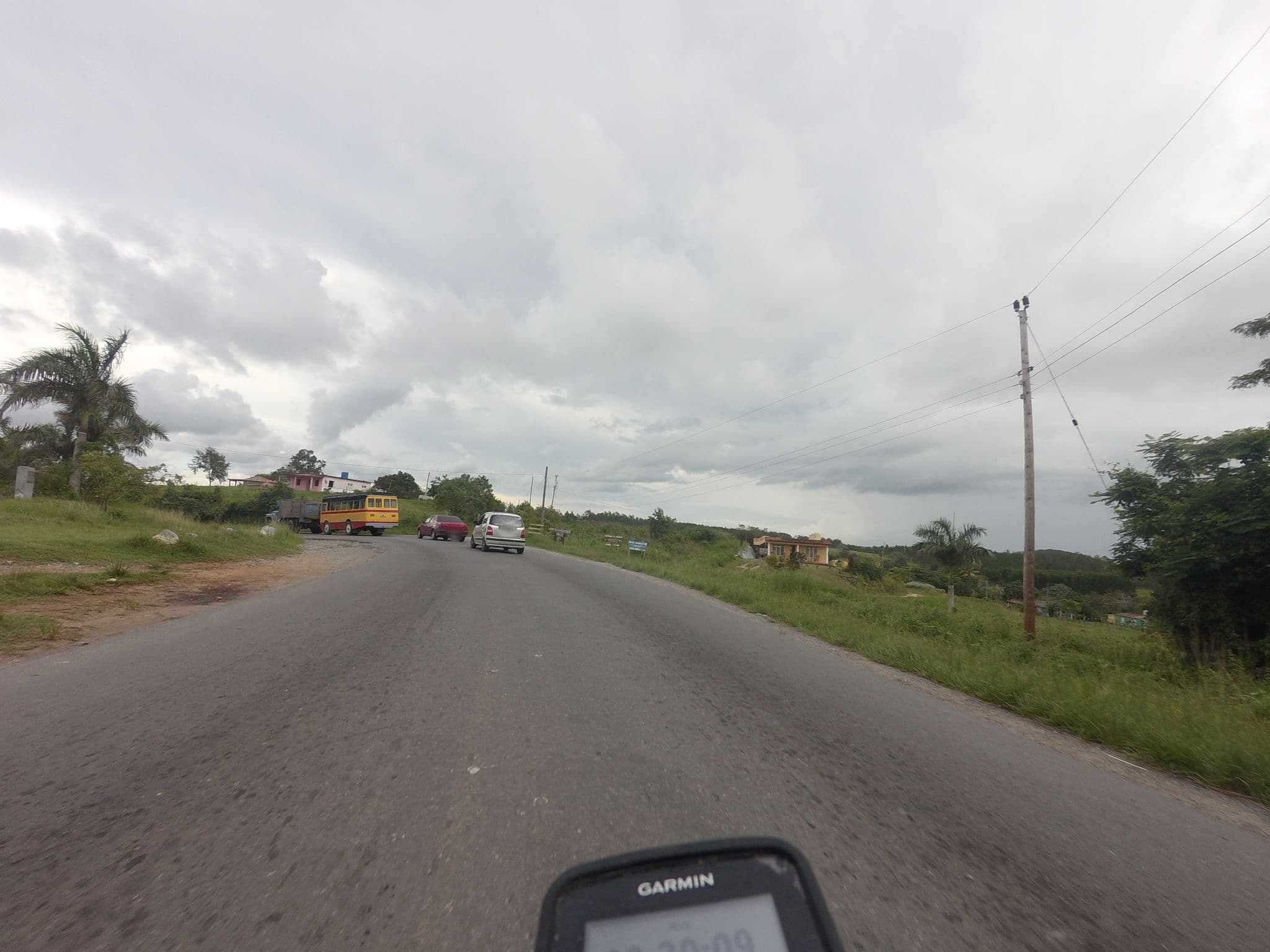 Street view near El Crepúsculo, Viñales