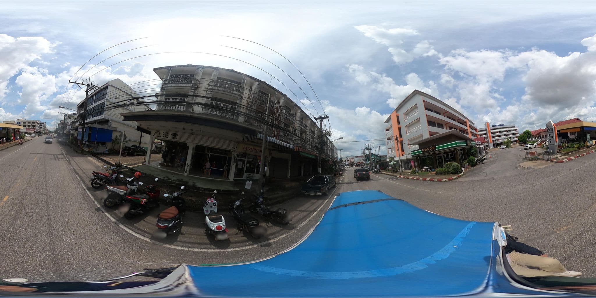 Street view near โรงแรมศรีเทพ, Nakhon Phanom — © SoT (CC BY-SA · Mapillary)