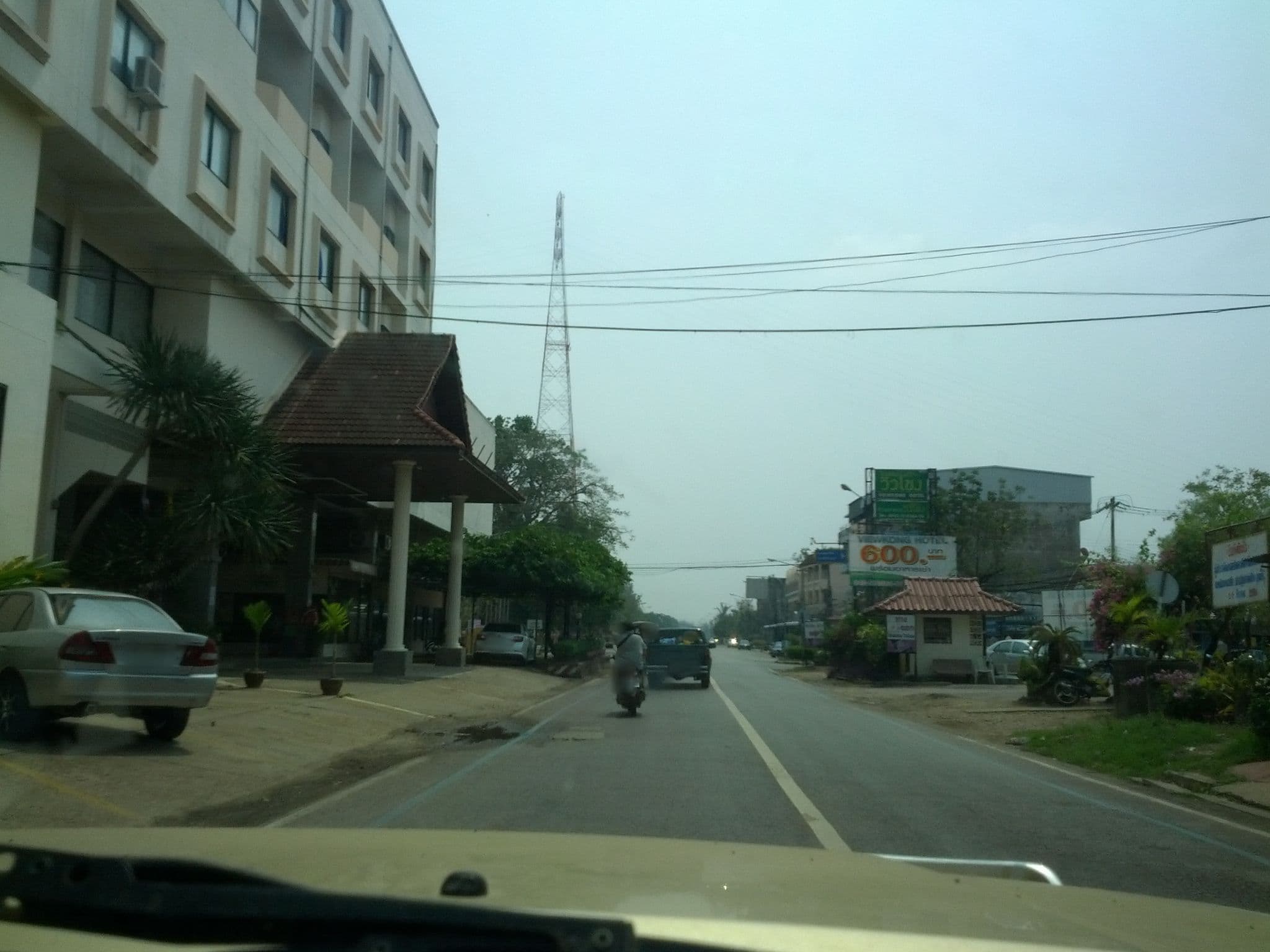 Street view near โรงแรมวิวโขง (View Kong Hotel), Nakhon Phanom — © jrcarlsen (CC BY-SA · Mapillary)