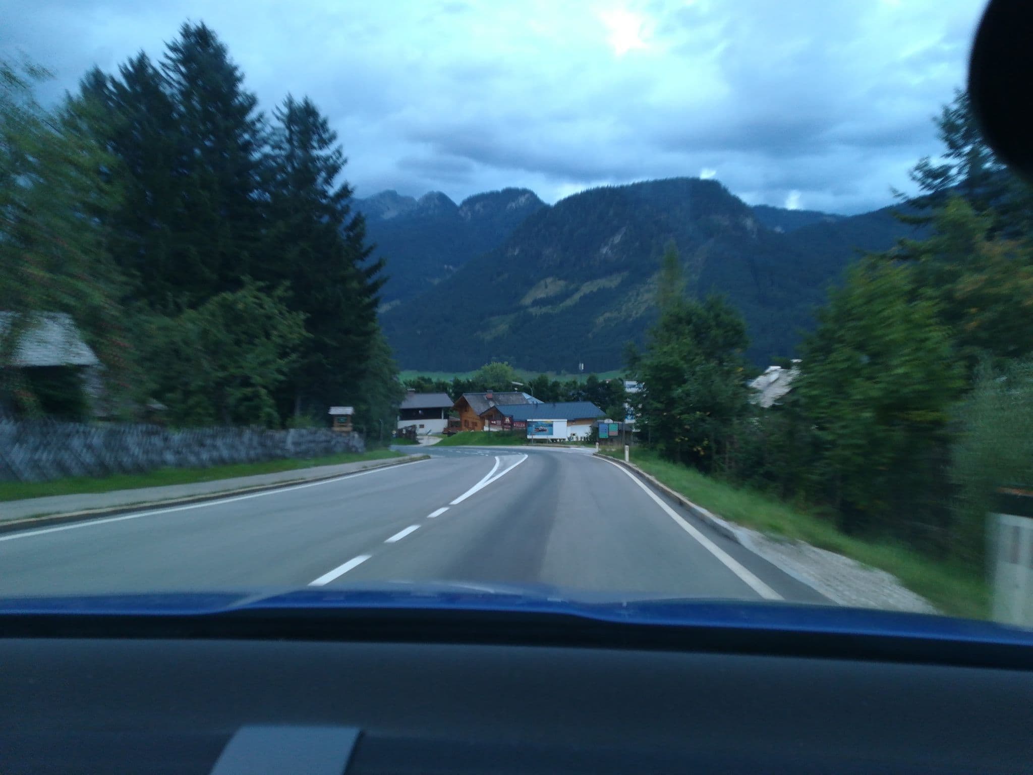 Street view near Appartement Spielbüchler, Gosau — © moses_johann (CC BY-SA · Mapillary)