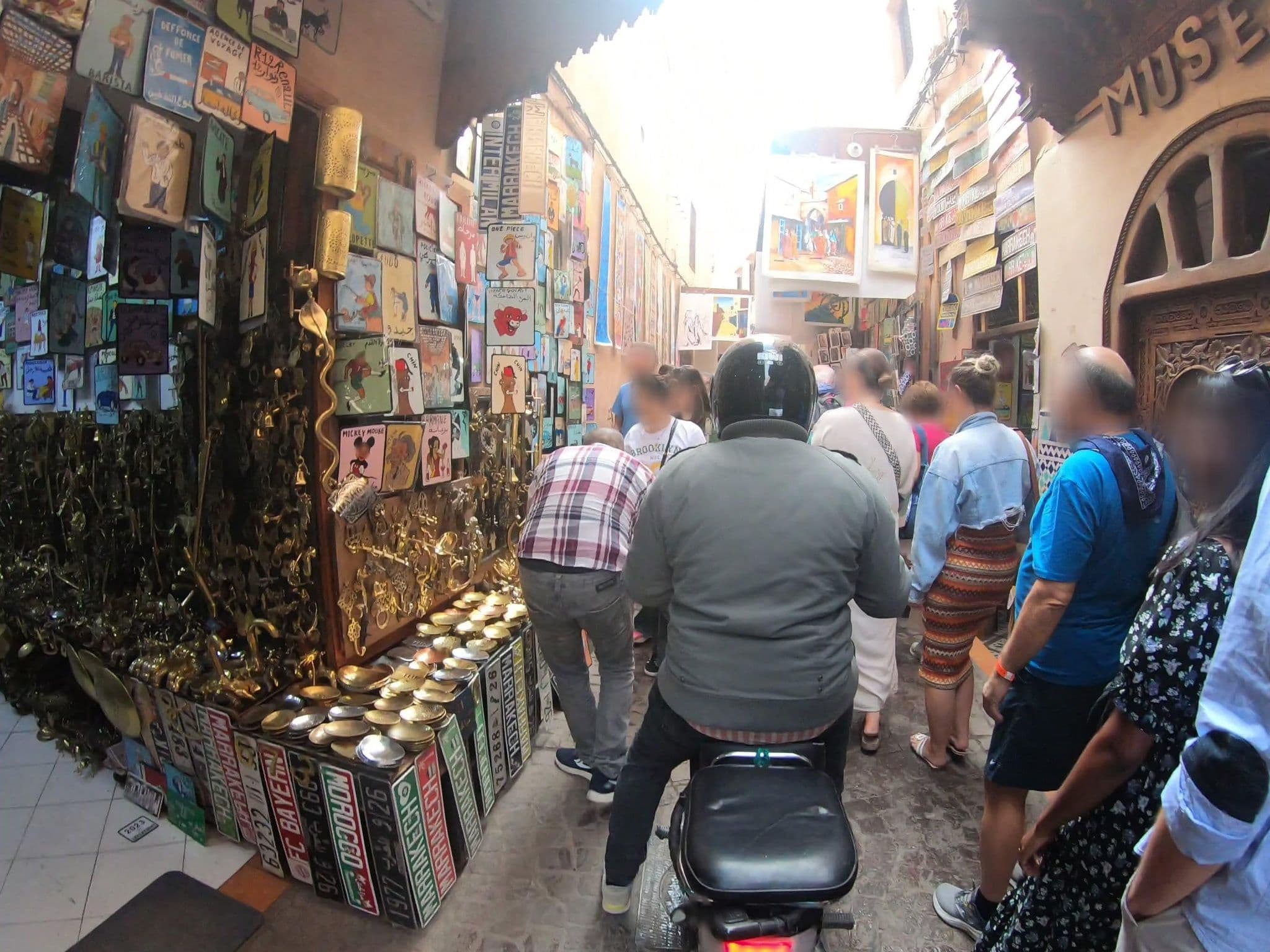 Street view near Riad Farah - Marrakech, Marrakesh — © algirdasc (CC BY-SA · Mapillary)