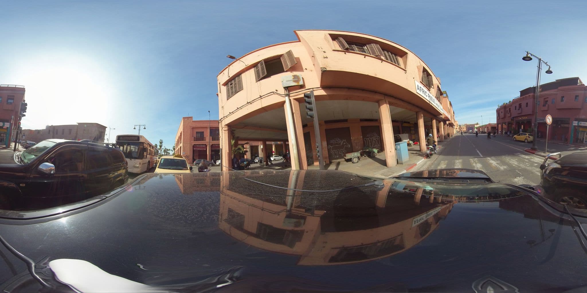 Street view near Riad Batoul, Marrakesh — © navcities (CC BY-SA · Mapillary)
