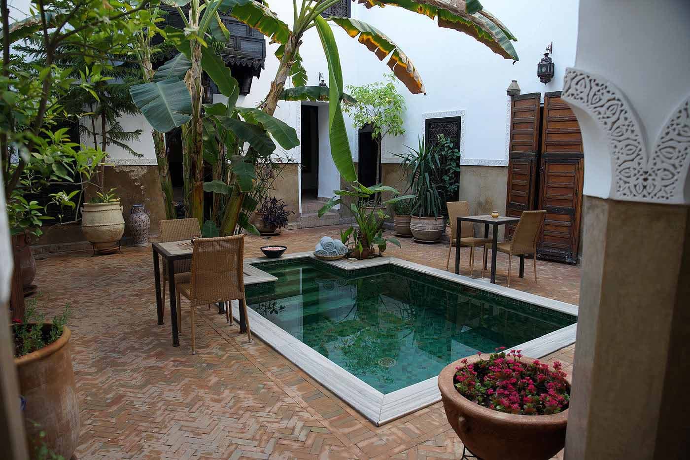 Riad Azzar (via Wikimedia Commons, CC BY-SA 2.0)