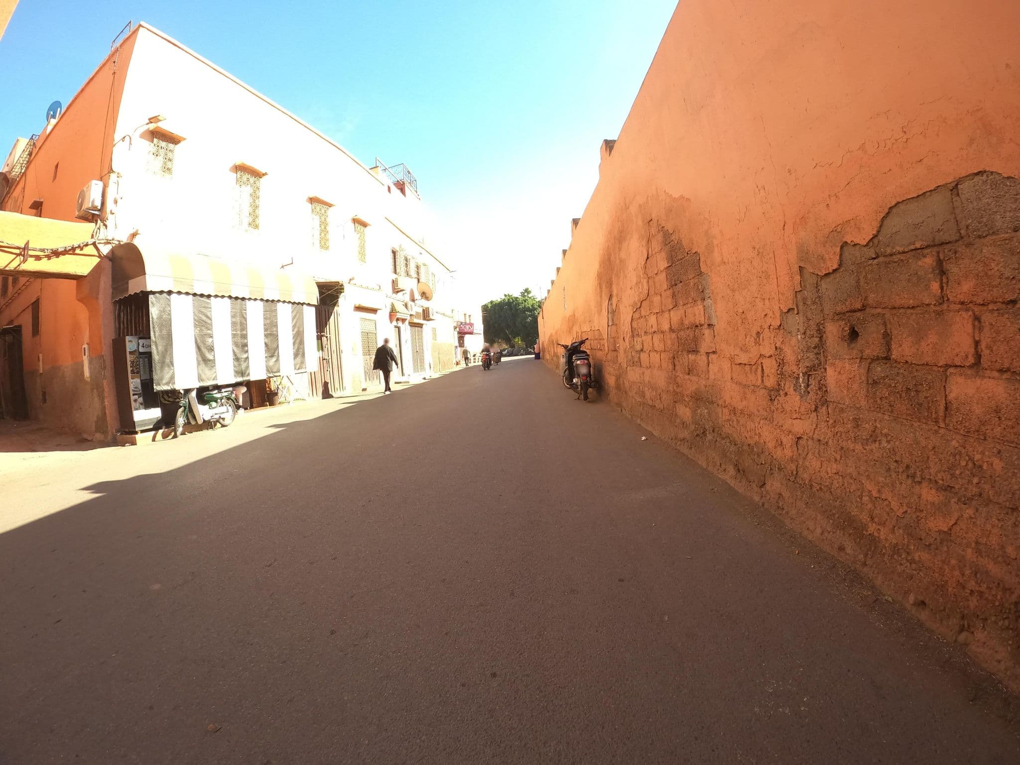 Street view near Riad View Point, Méchouar-Kasba — © masterofnoroad (CC BY-SA · Mapillary)