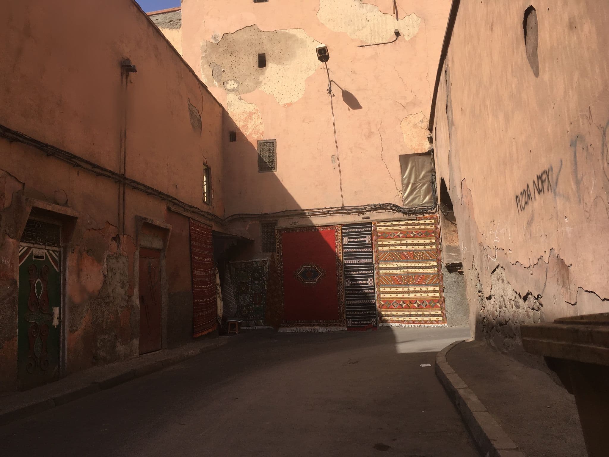 Street view near Riad Yamsara, Marrakesh — © chrisbeddow (CC BY-SA · Mapillary)