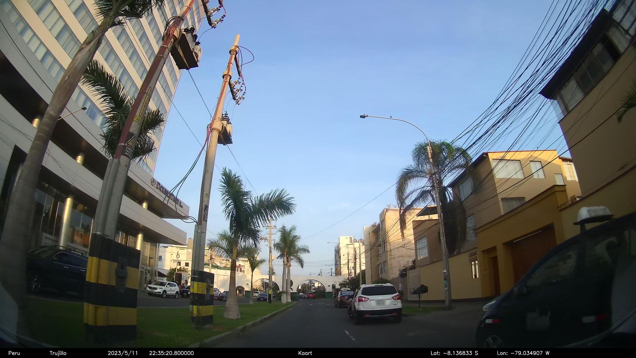 Street view near Double Tree by Hilton El Golf Trujillo, Trujillo — © kaart_2 (CC BY-SA · Mapillary)