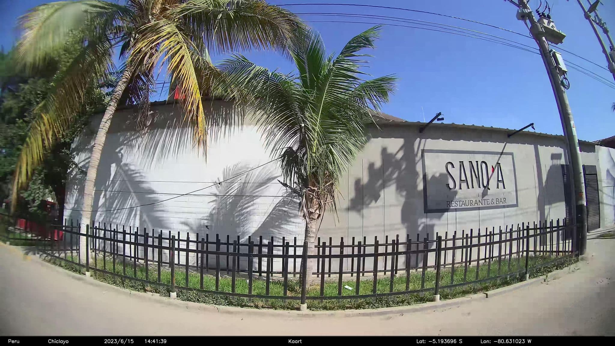 Street view near El Algarrobo Hostal Restaurant, Piura — © kaart_2 (CC BY-SA · Mapillary)
