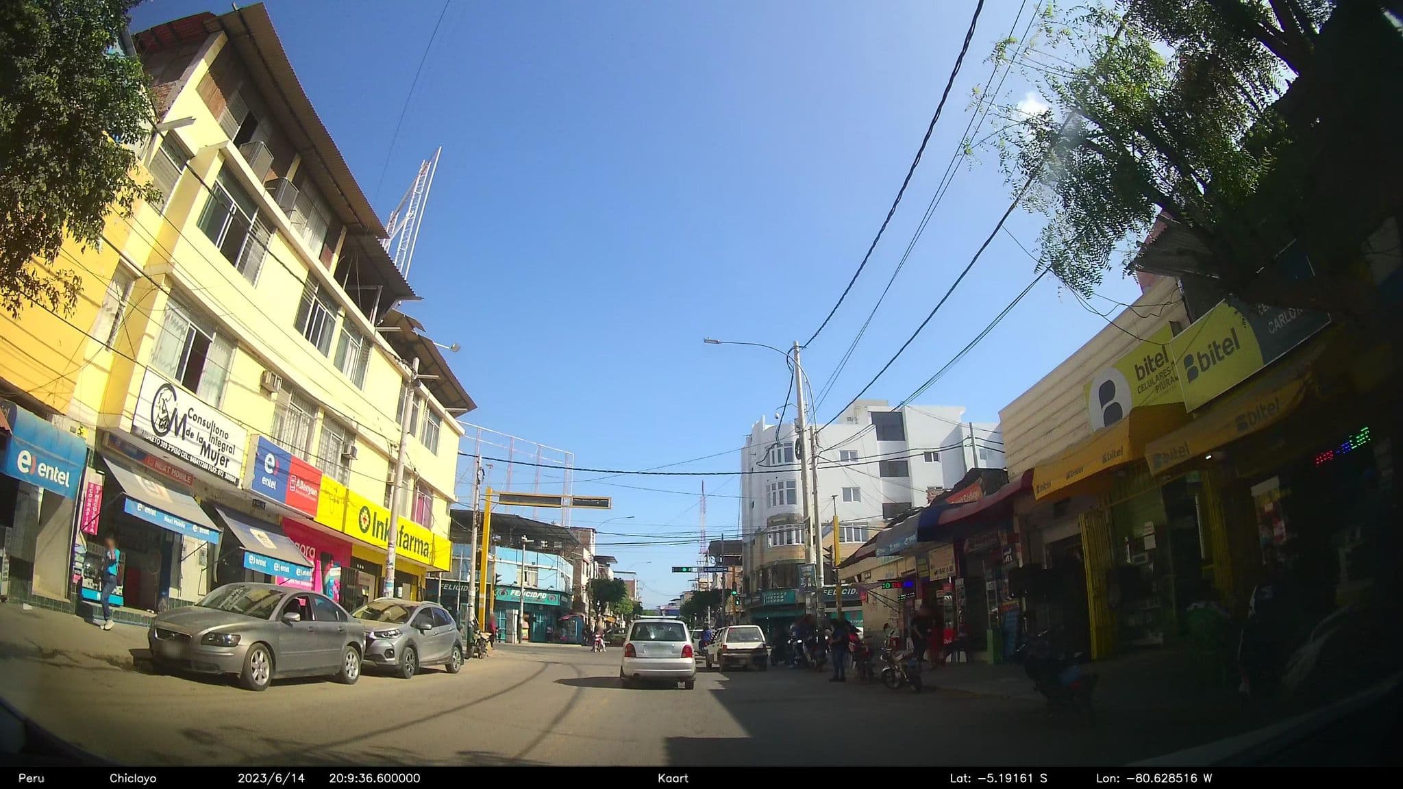 Street view near Hostal Piura, Piura — © kaart_2 (CC BY-SA · Mapillary)