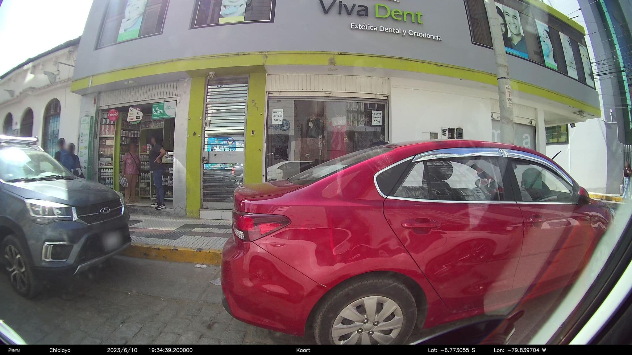 Street view near Hospedaje Mauri, Chiclayo — © kaart_2 (CC BY-SA · Mapillary)