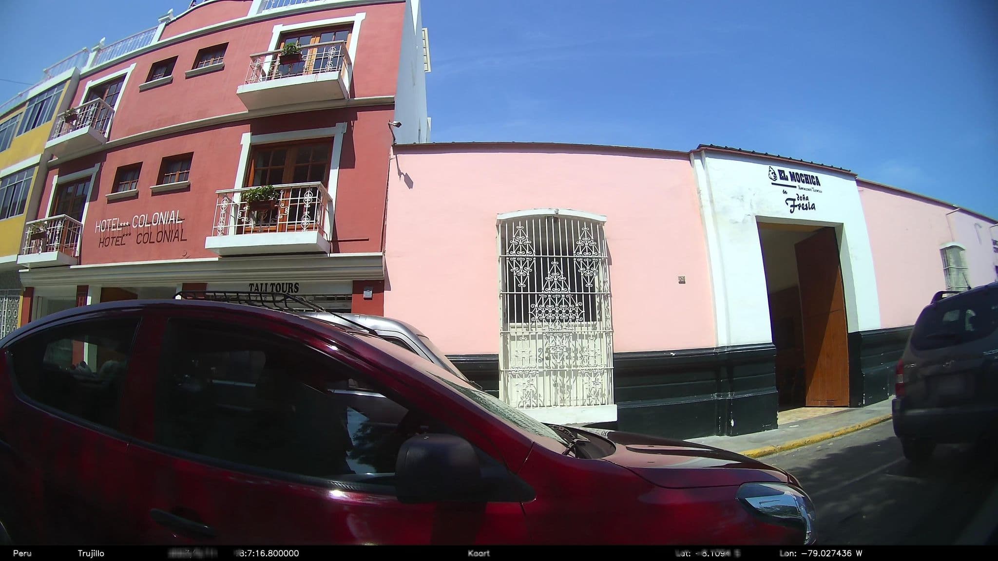 Street view near Costa del Sol Trujillo Downtown, Trujillo — © kaart_2 (CC BY-SA · Mapillary)