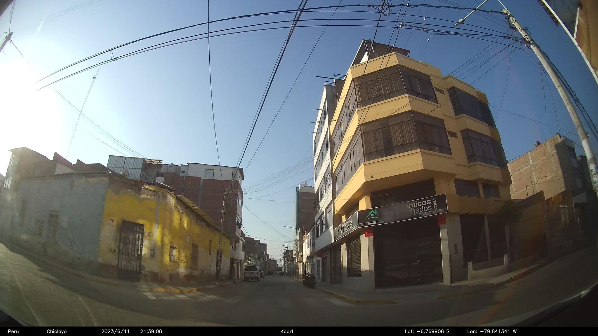 Street view near Hospedaje del Peru.Com, Chiclayo — © kaart_2 (CC BY-SA · Mapillary)