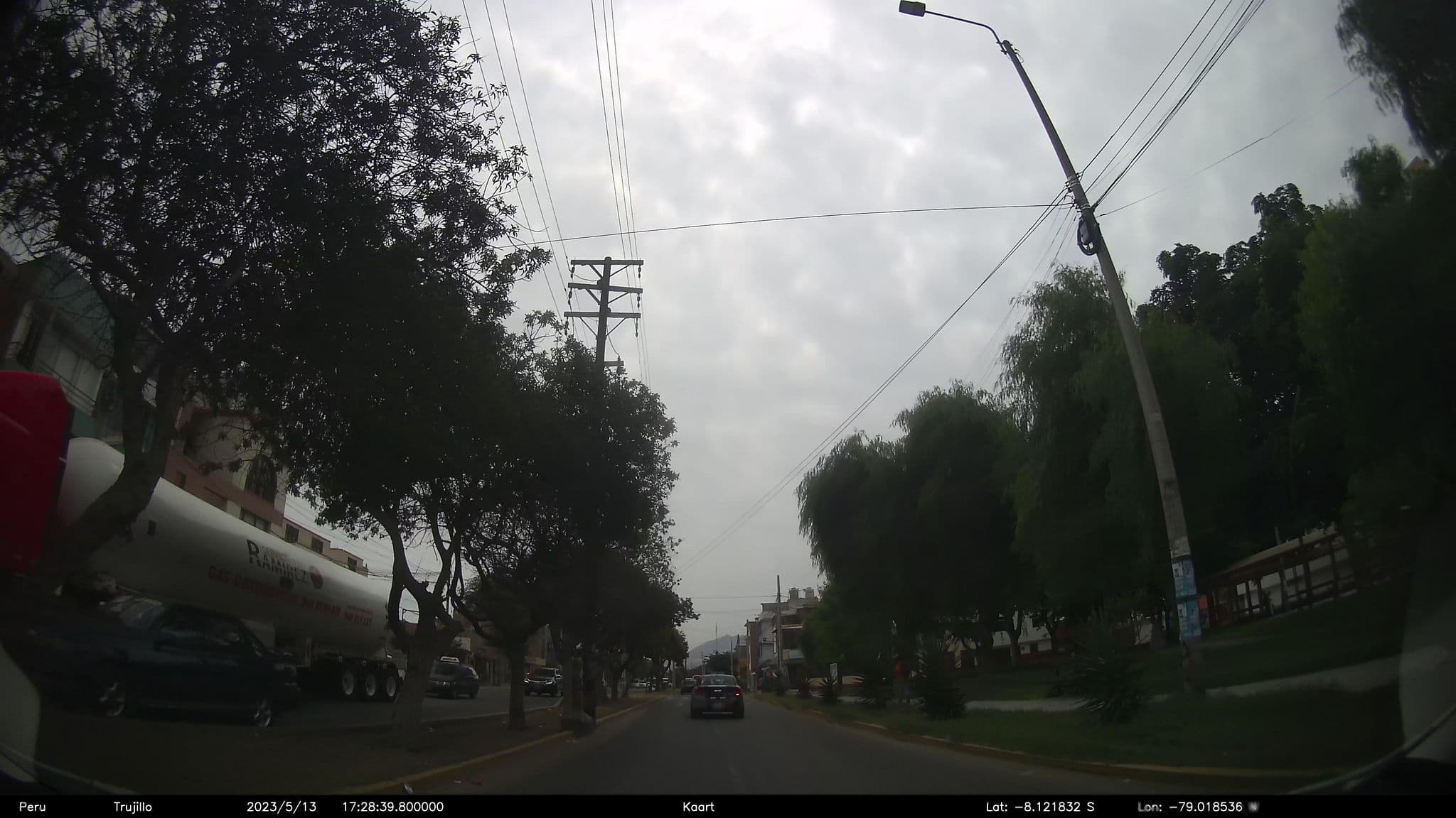 Street view near Hostal Queens, Trujillo — © kaart_2 (CC BY-SA · Mapillary)