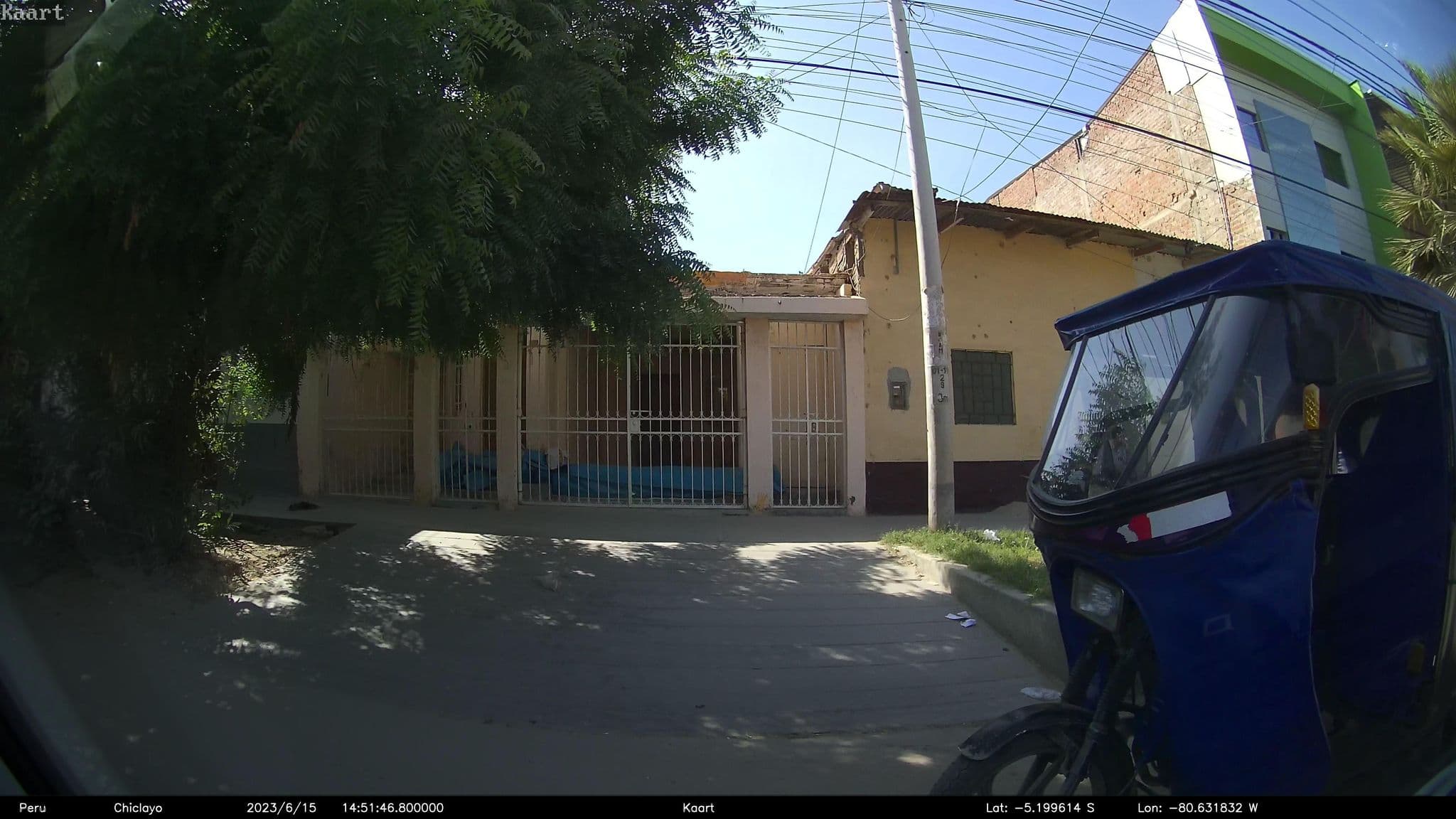 Street view near Inca Peru Hostel, Piura — © kaart_2 (CC BY-SA · Mapillary)