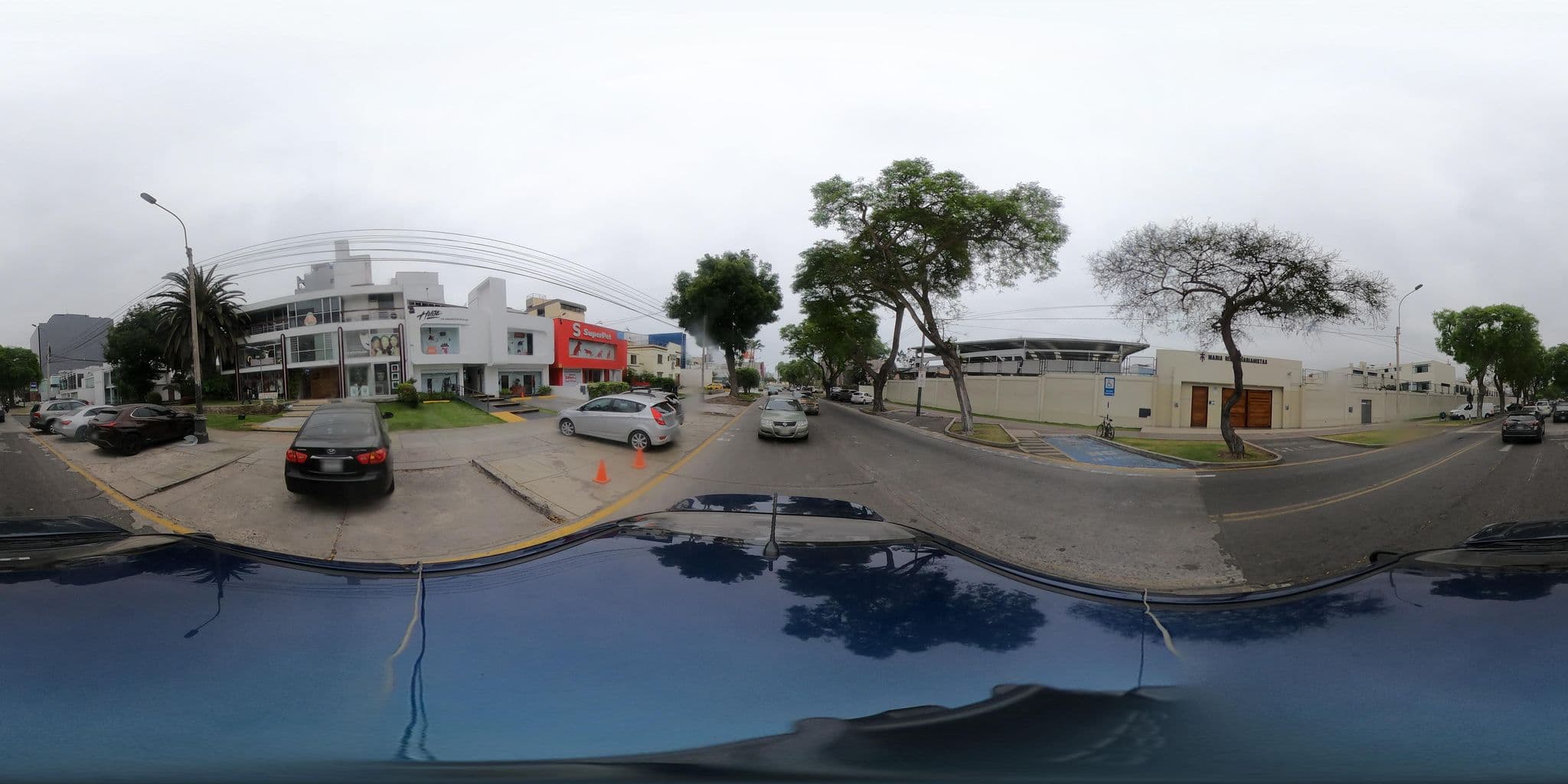 Street view near Grand Hotel Betsy, Miraflores — © kaart5 (CC BY-SA · Mapillary)