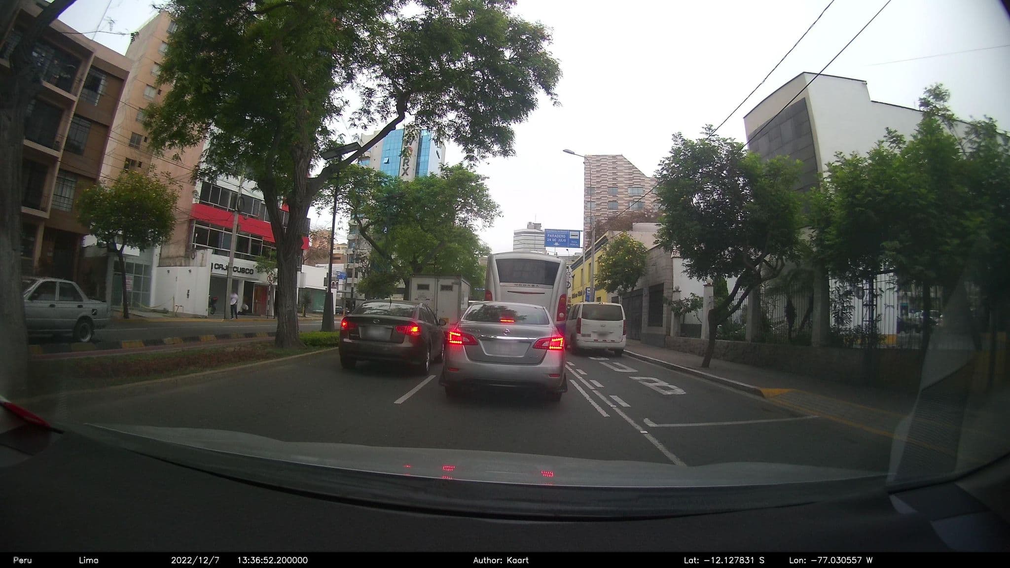 Street view near Hotel Plaza El Sol, Miraflores — © kaart_2 (CC BY-SA · Mapillary)