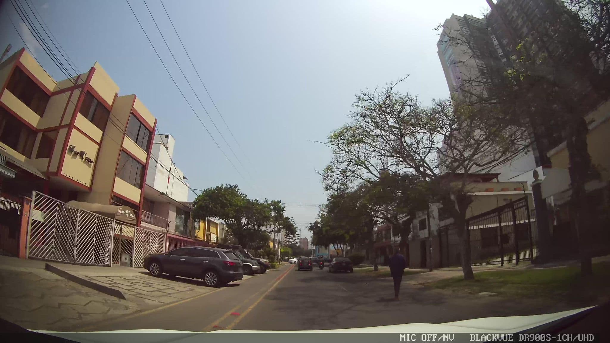 Street view near Los Q'ros Hostel, San Isidro — © kaart_3 (CC BY-SA · Mapillary)