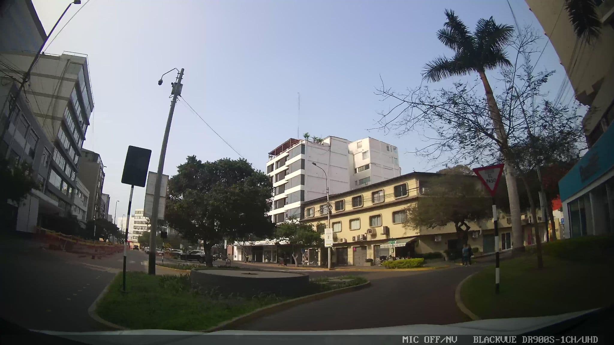 Street view near Casa Blanca Hotel, San Isidro — © kaart_3 (CC BY-SA · Mapillary)