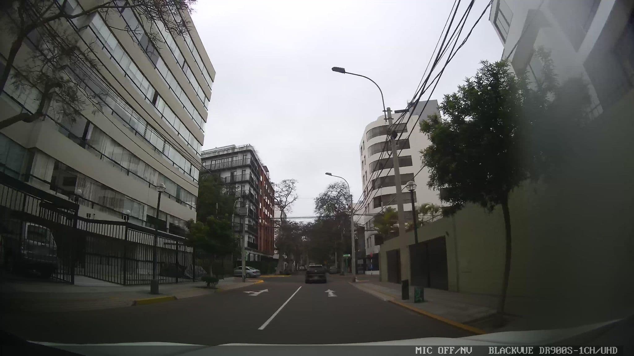 Street view near Hostal La Casa del Viajero, Miraflores — © kaart_3 (CC BY-SA · Mapillary)