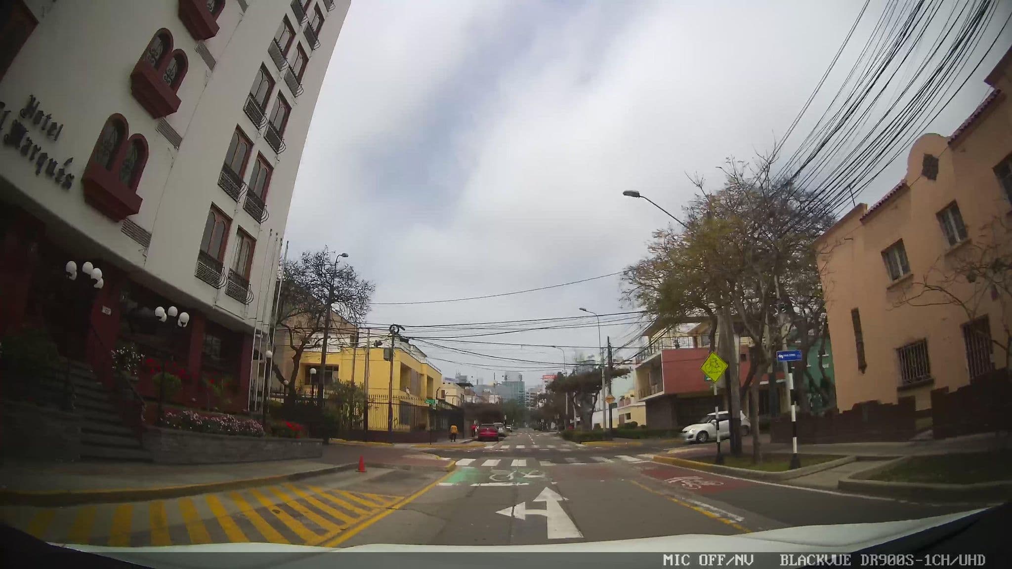 Street view near El Marques de San Isidro Hotel Lima (Peru), San Isidro — © kaart_3 (CC BY-SA · Mapillary)