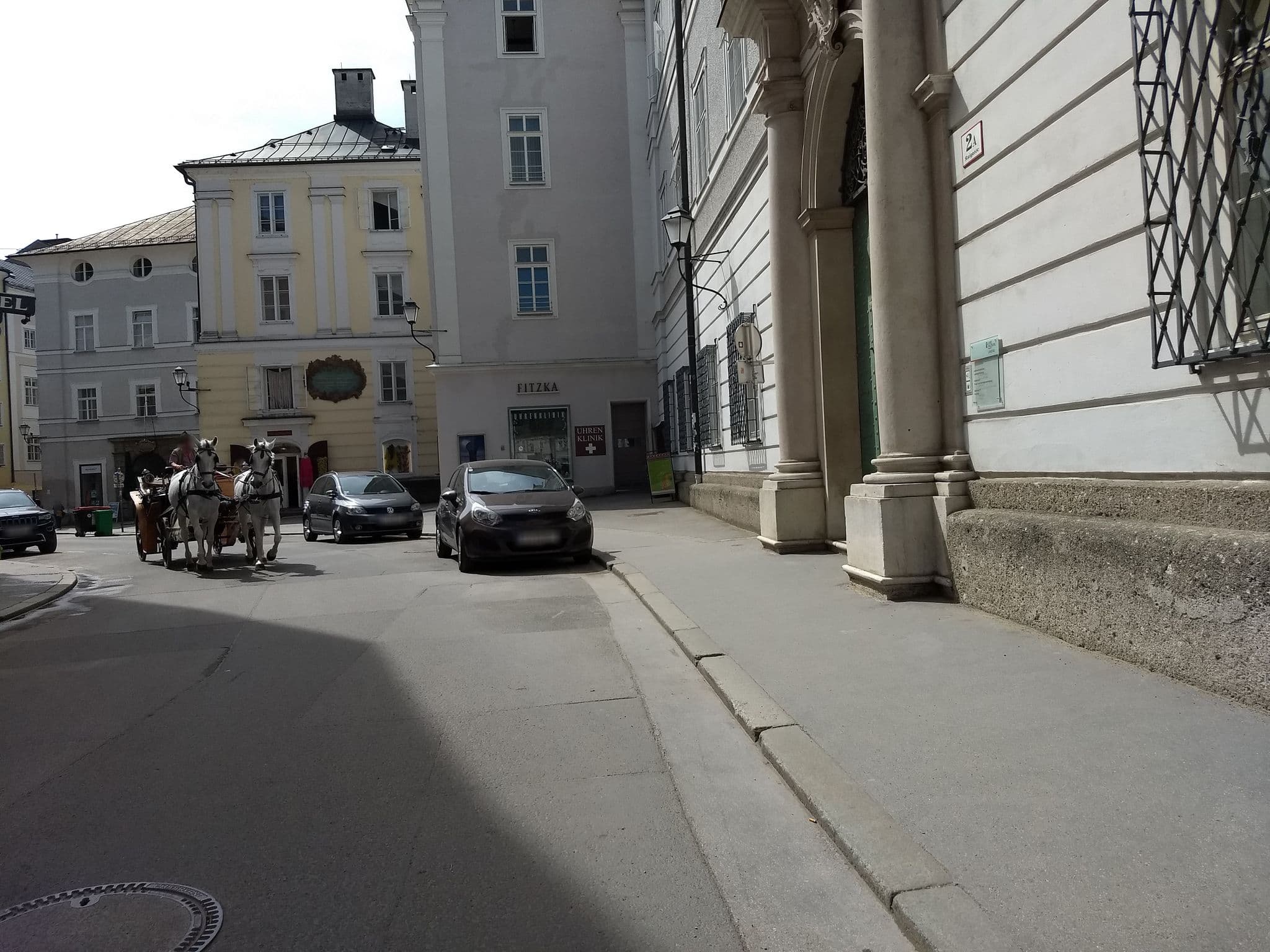 Street view near Hotel Weisse Taube, Salzburg — © consens_verkehrsplanung (CC BY-SA · Mapillary)
