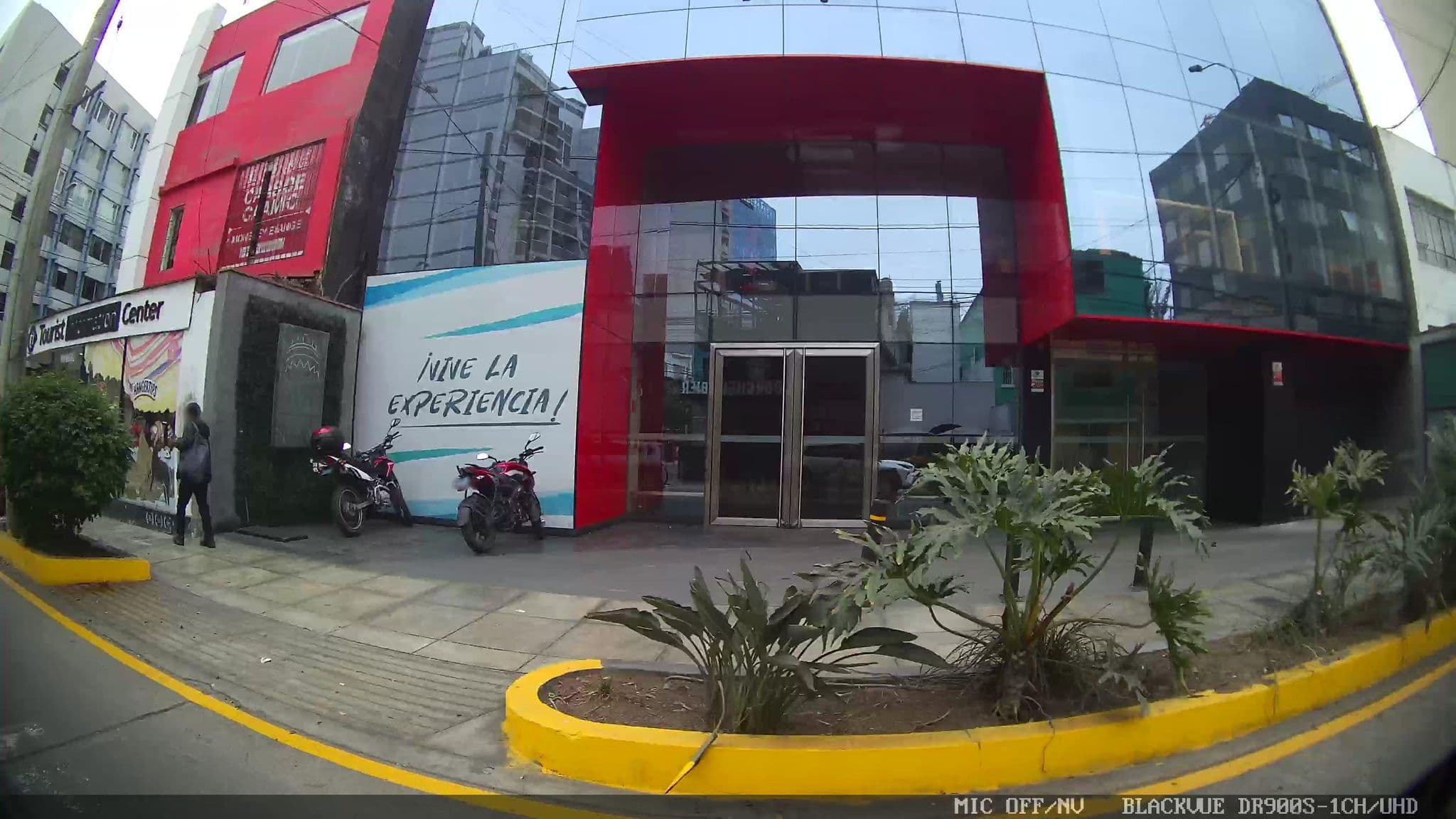 Street view near Suites Eucaliptus, Miraflores — © kaart_1 (CC BY-SA · Mapillary)