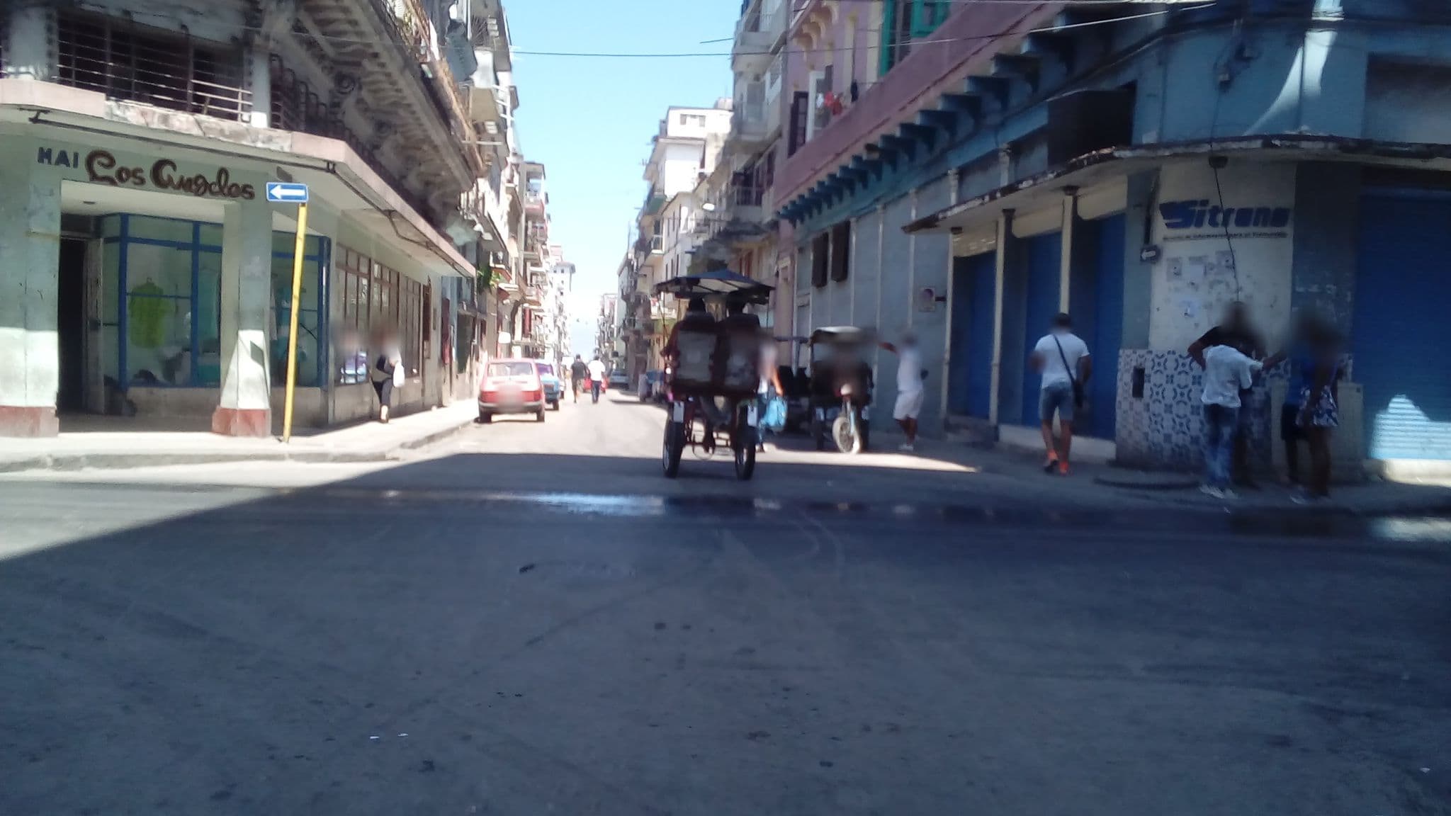 Street view near Casa Felicia, Centro Habana — © elpbatista (CC BY-SA · Mapillary)