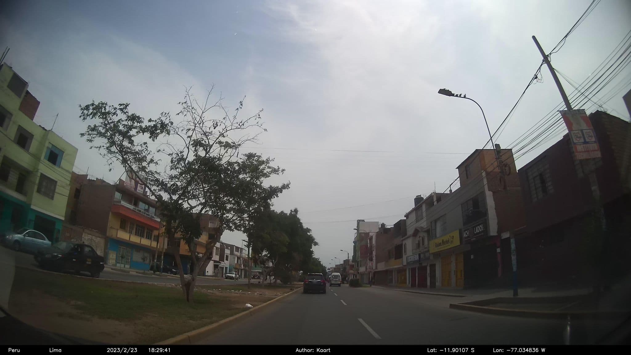 Street view near Hotel L'Baron Jockey Plaza Mall, Urb. Santo Domingo — © kaart_2 (CC BY-SA · Mapillary)
