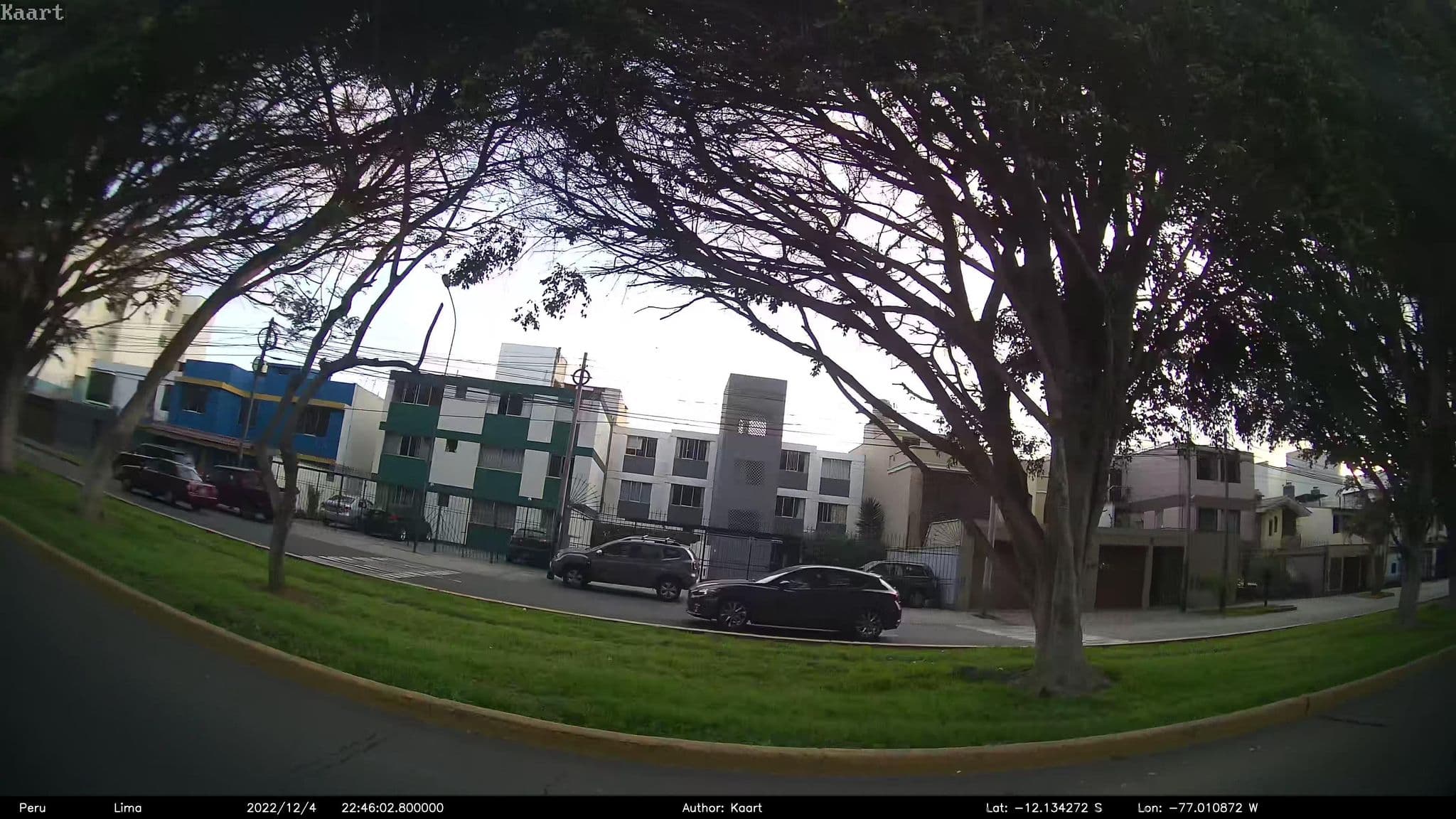 Street view near Hostal Danubio, Santiago de Surco — © kaart_2 (CC BY-SA · Mapillary)