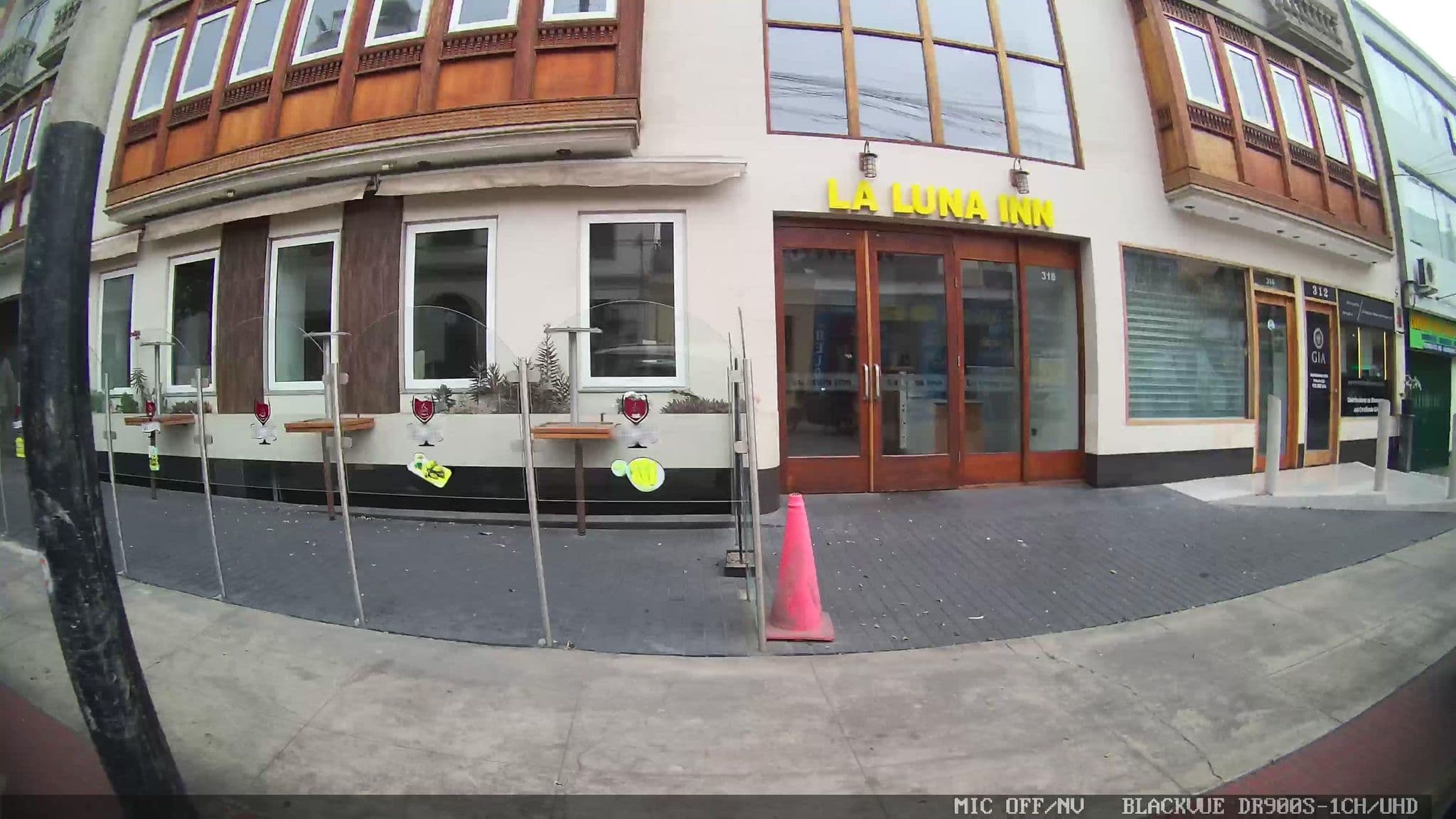 Street view near La Luna Inn Hotel, Miraflores — © kaartcam (CC BY-SA · Mapillary)