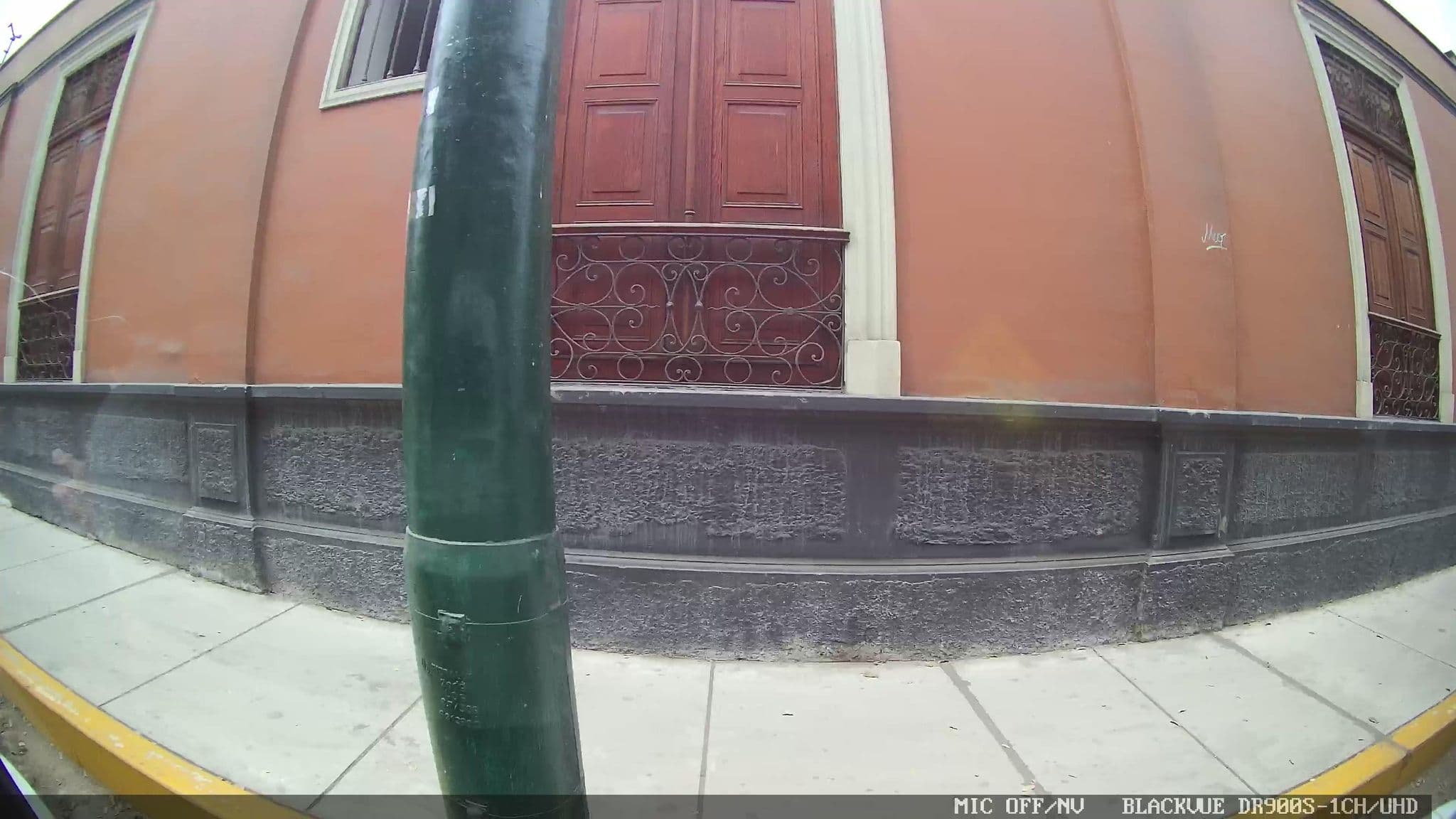 Street view near Wynwood Cajamarca, Barranco — © kaart_3 (CC BY-SA · Mapillary)
