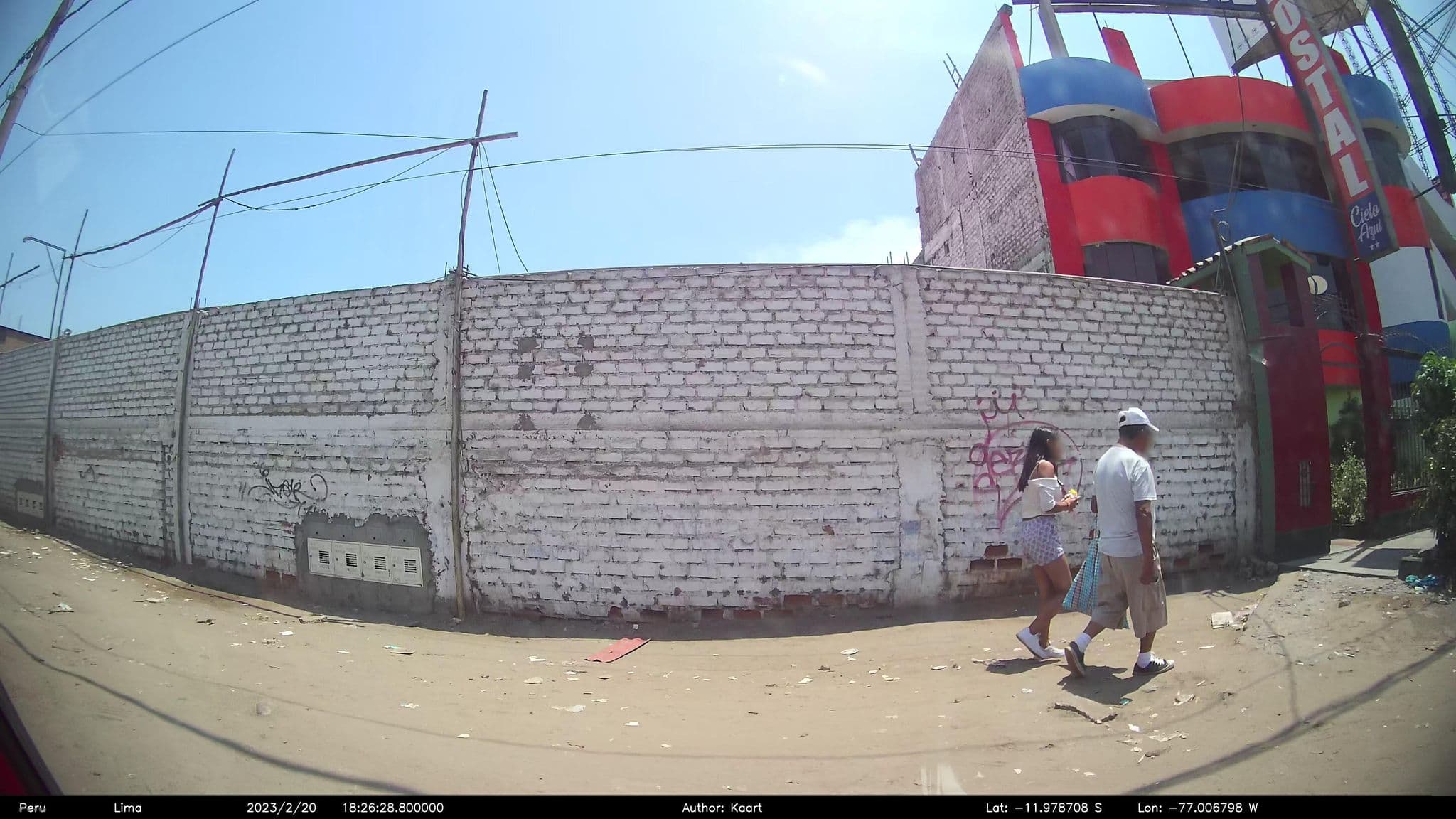 Street view near Hostal Cielo Azul, Independencia — © kaart_2 (CC BY-SA · Mapillary)