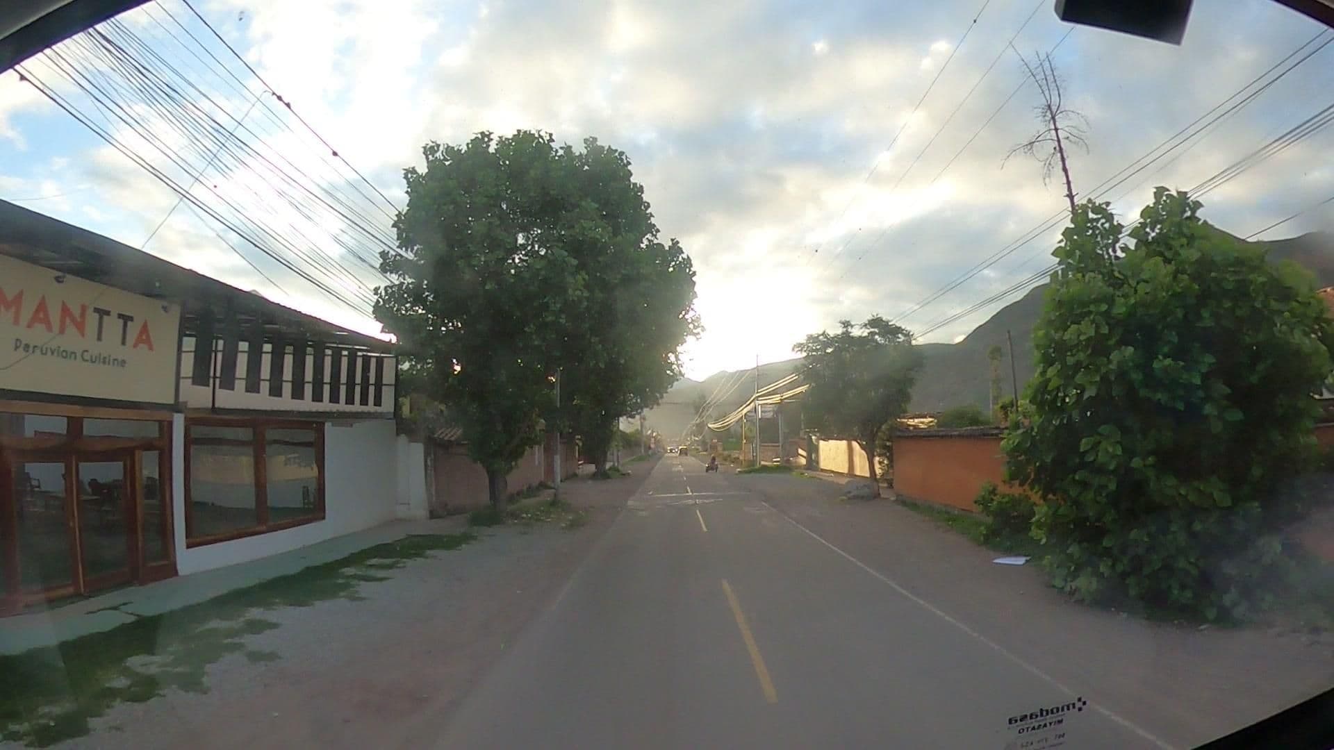 Street view near Llama Pack Backpacker, Urubamba — © jaderbavaresco (CC BY-SA · Mapillary)