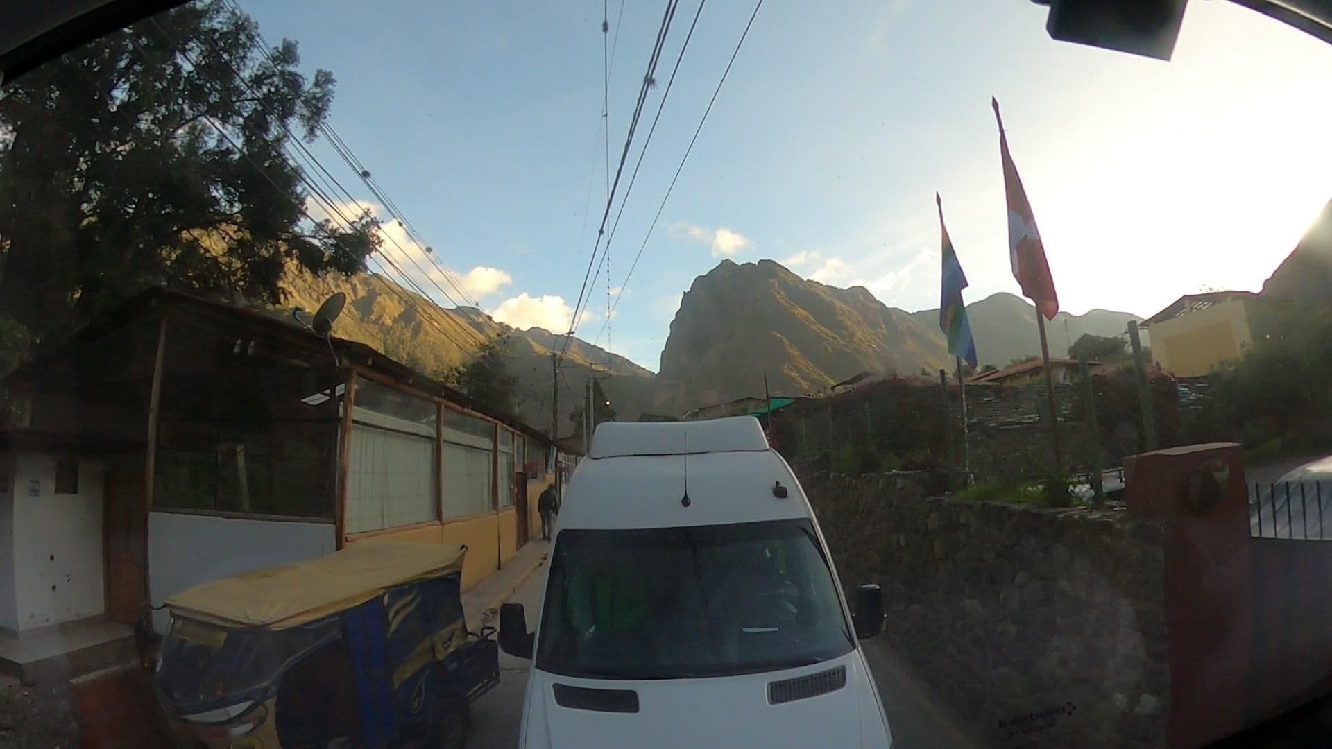 Street view near Hostal Wayras, Ollantaytambo — © jaderbavaresco (CC BY-SA · Mapillary)