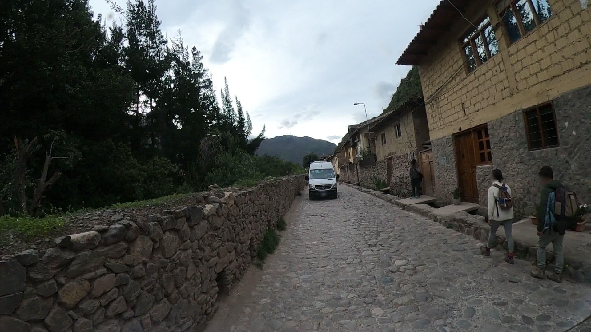Street view near Panay Valle, Ollantaytambo — © jaderbavaresco (CC BY-SA · Mapillary)