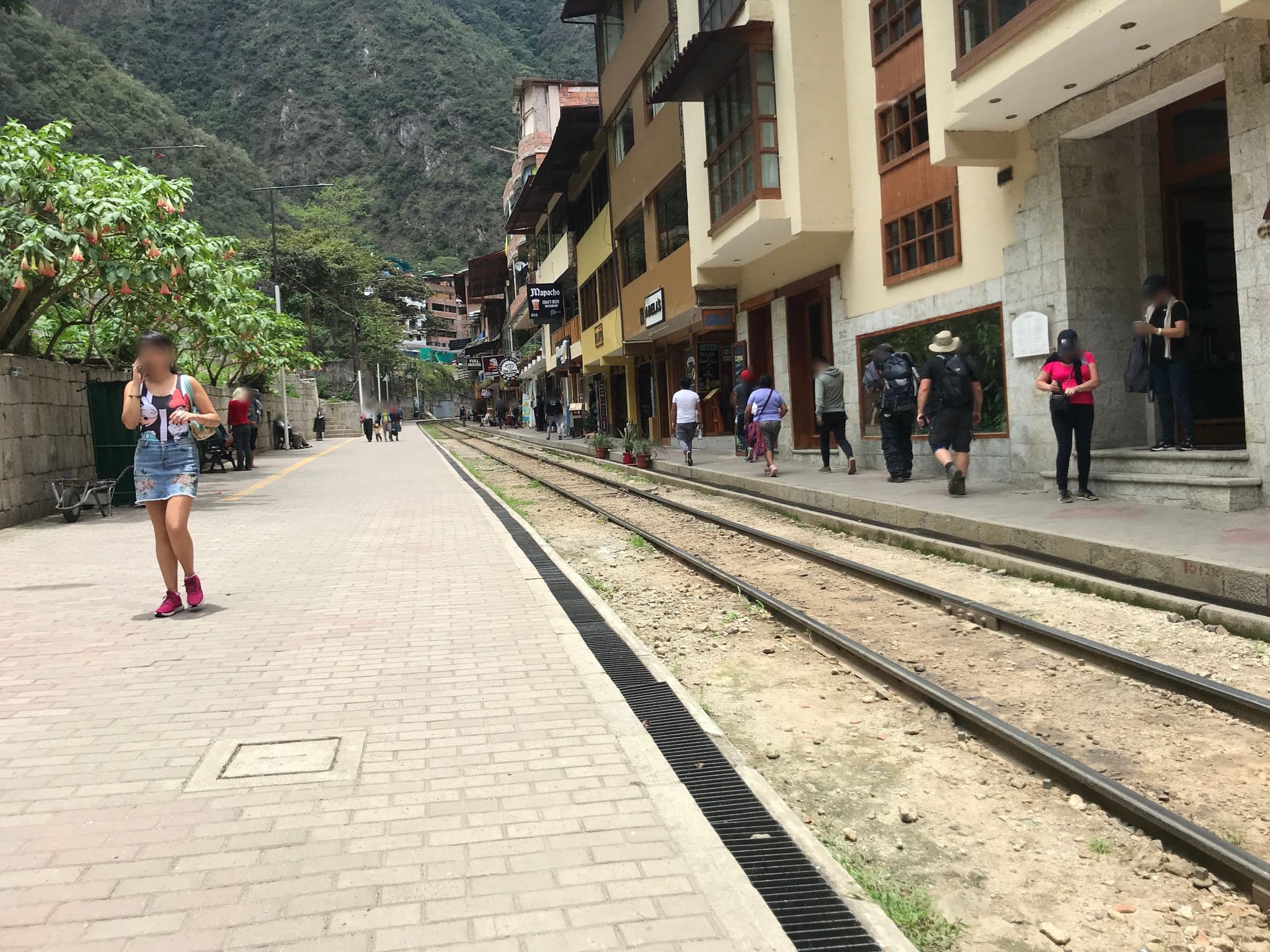 Street view near Hostal La Pequeña Casita, Machupicchu — © miguel_andrade (CC BY-SA · Mapillary)
