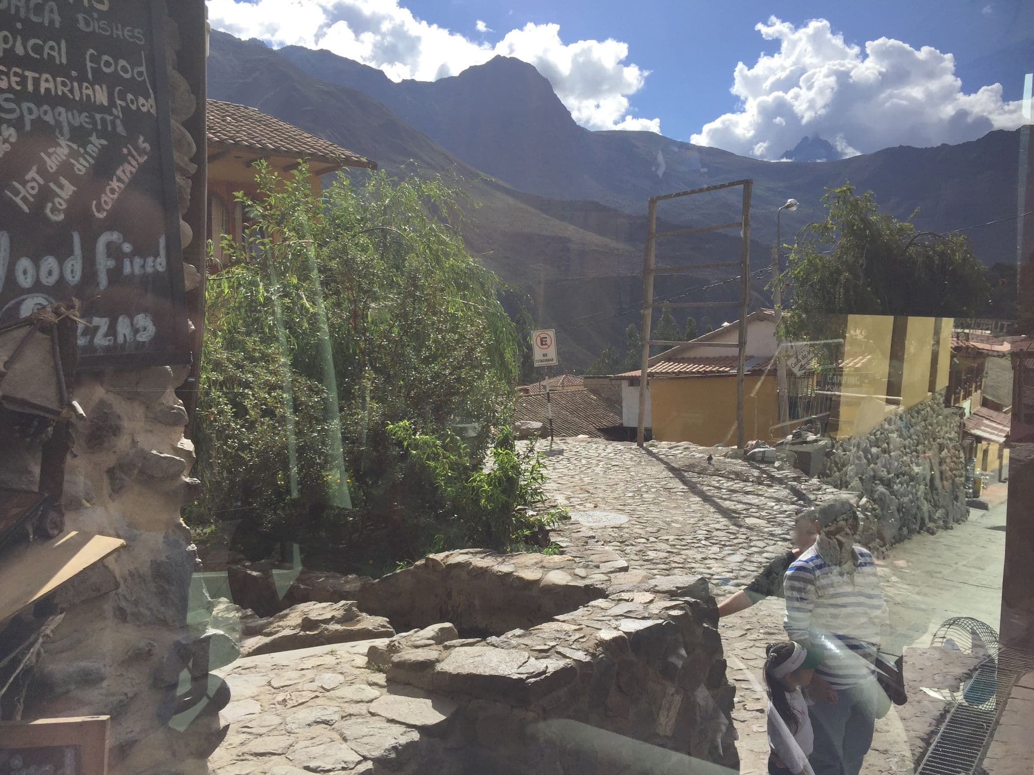 Street view near Hostal Sauce, Ollantaytambo — © raul (CC BY-SA · Mapillary)